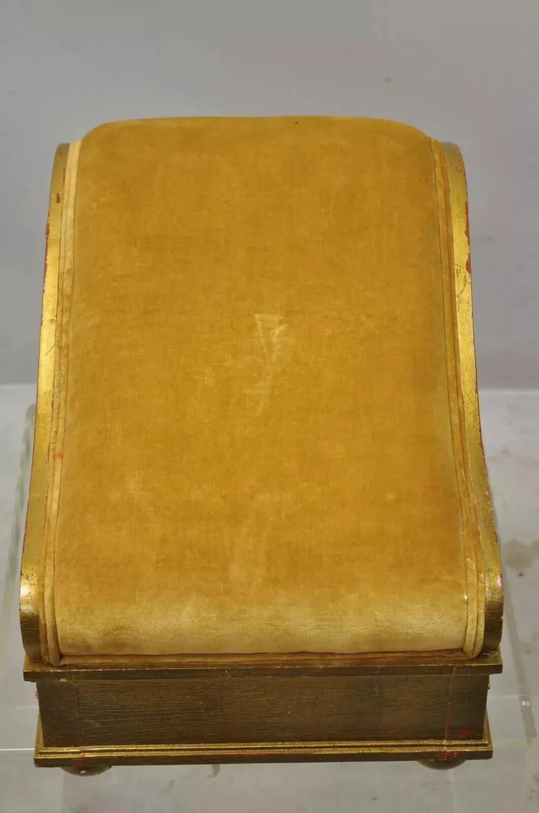 Vintage Italian Empire Style Gold Giltwood Schwedische Gicht Hocker Fußbank Ottoman im Angebot 3