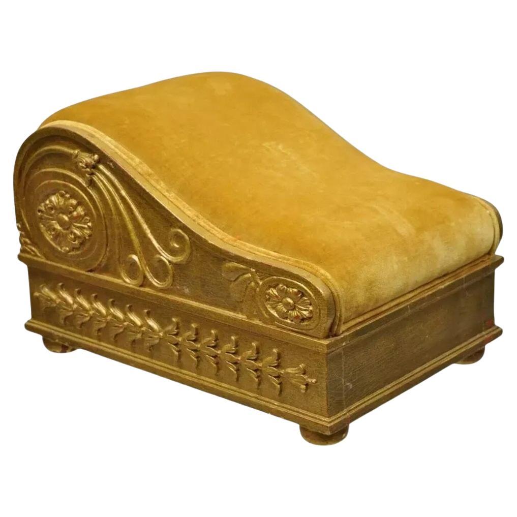 Vintage Italian Empire Style Gold Giltwood Schwedische Gicht Hocker Fußbank Ottoman im Angebot