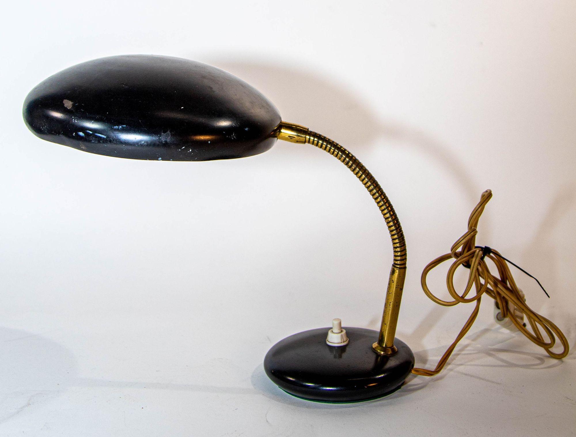 Vintage Italian Enameled Tole and Brass Desk Lamp 1960s Bauhaus For Sale 6