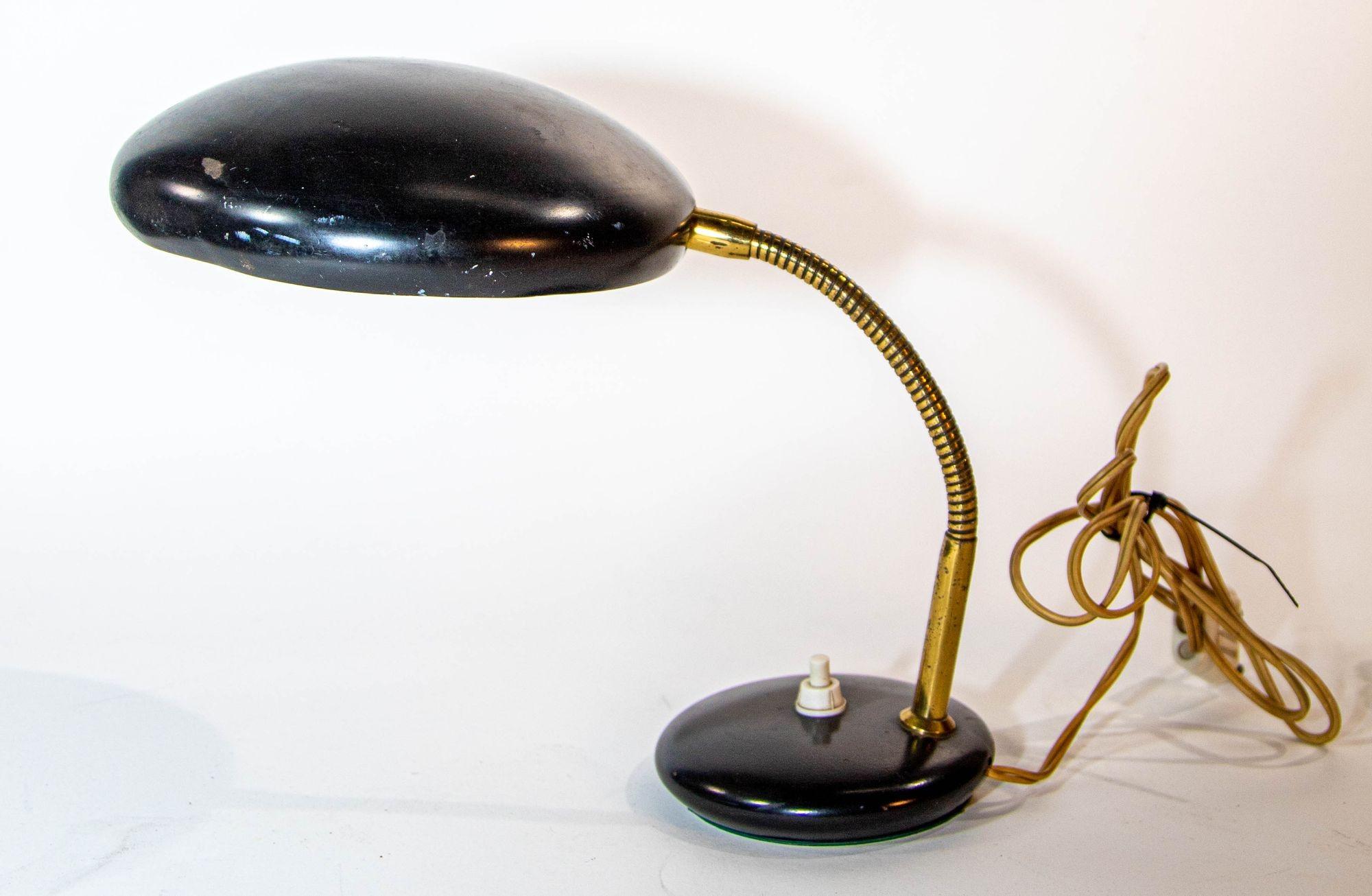 Vintage Italian Enameled Tole and Brass Desk Lamp 1960s Bauhaus For Sale 7