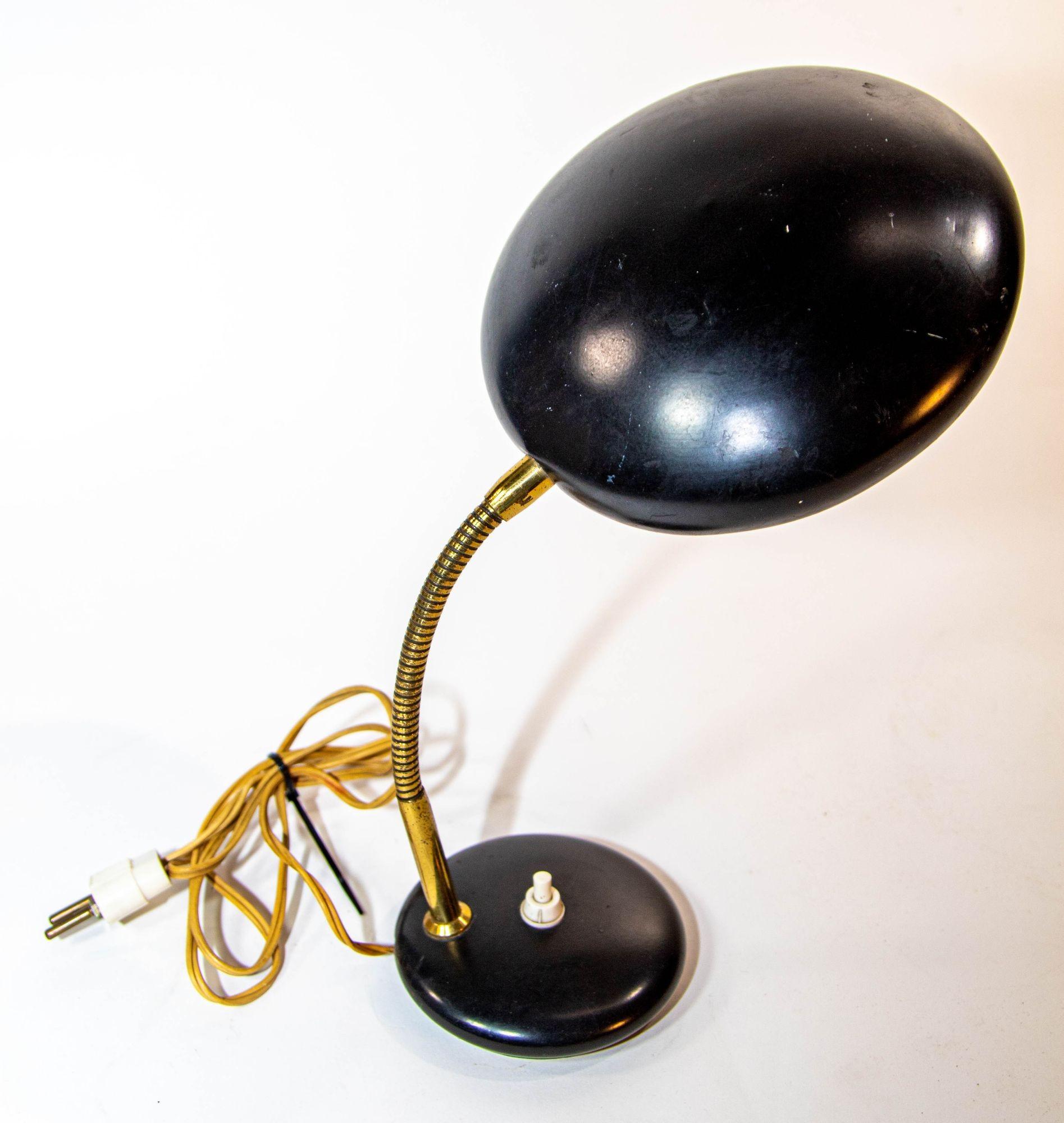 Vintage Italian Enameled Tole and Brass Desk Lamp 1960s Bauhaus For Sale 1