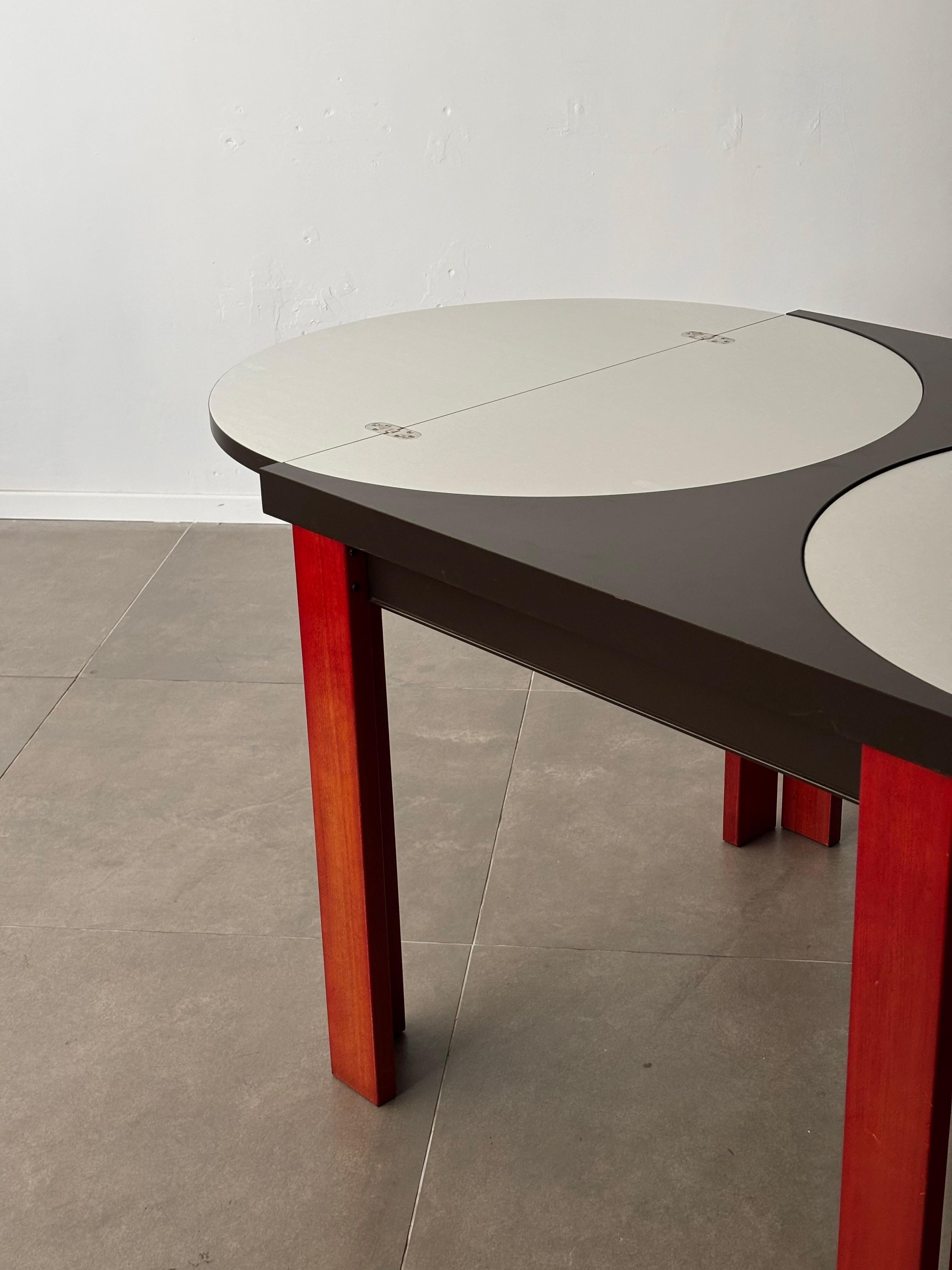 Table de salle à manger italienne extensible, années 1970, Italie en vente 4