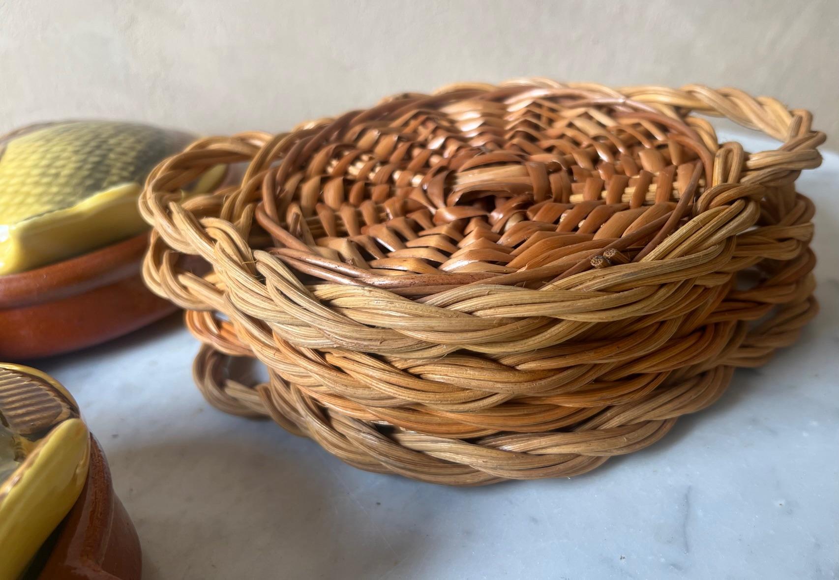 Bols à soupe italiens vintage en forme de poisson sur paniers - Lot de 4 en vente 2