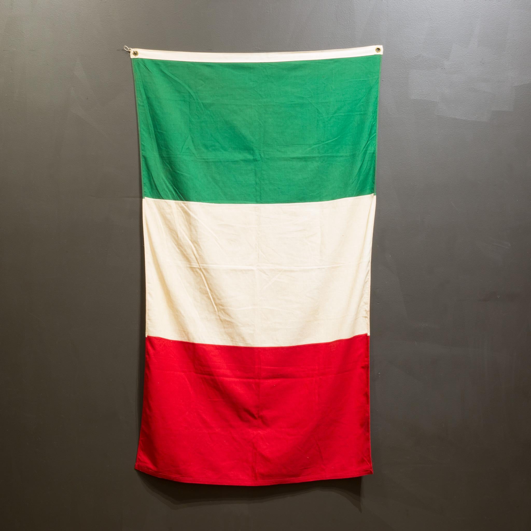 Vintage Italienische Flagge um 1940  (KOSTENLOSER VERSAND) (20. Jahrhundert) im Angebot