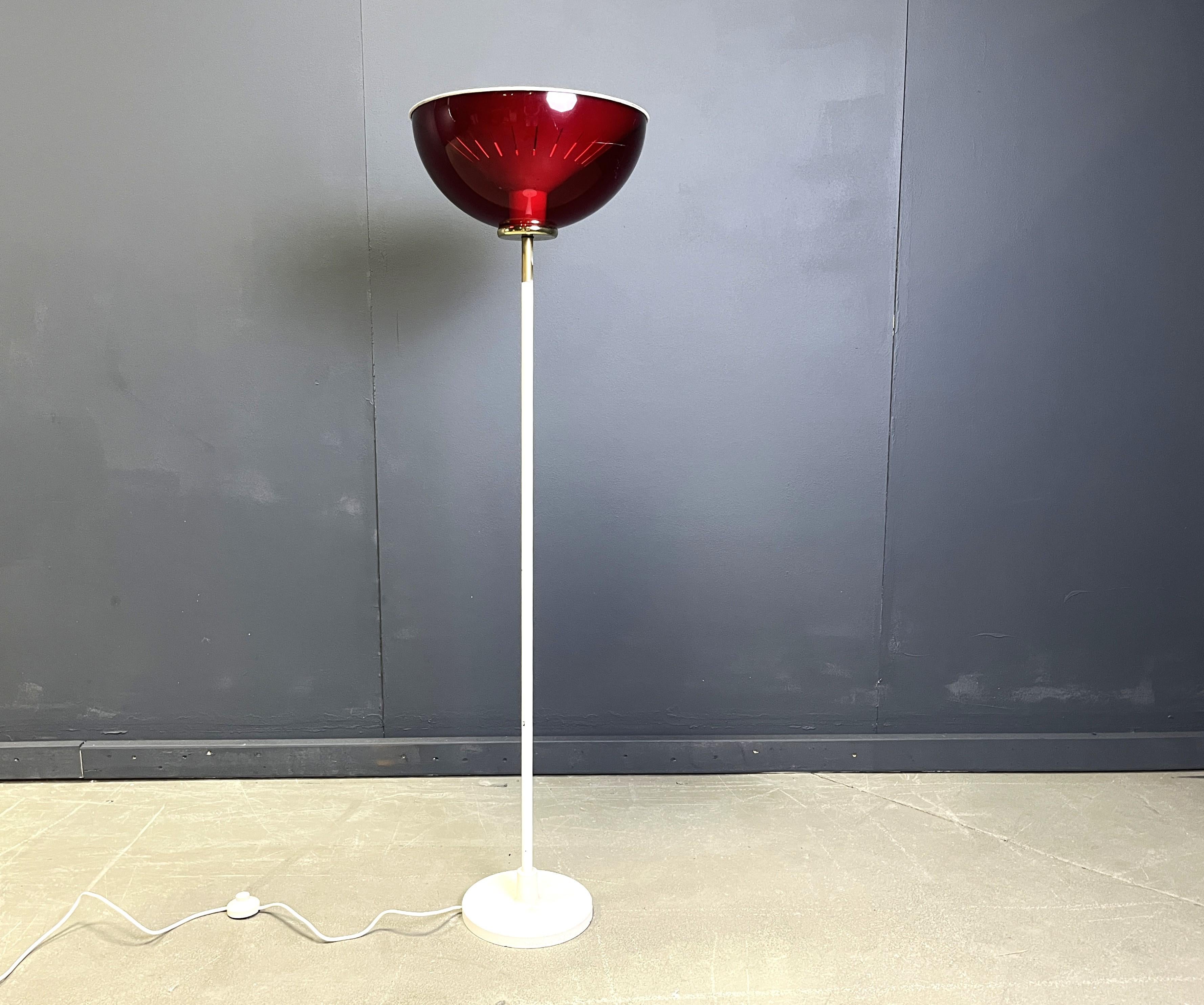 Lampada da terra italiana d'epoca, anni '60 In condizioni discrete in vendita a Leuven, Vlaams Gewest