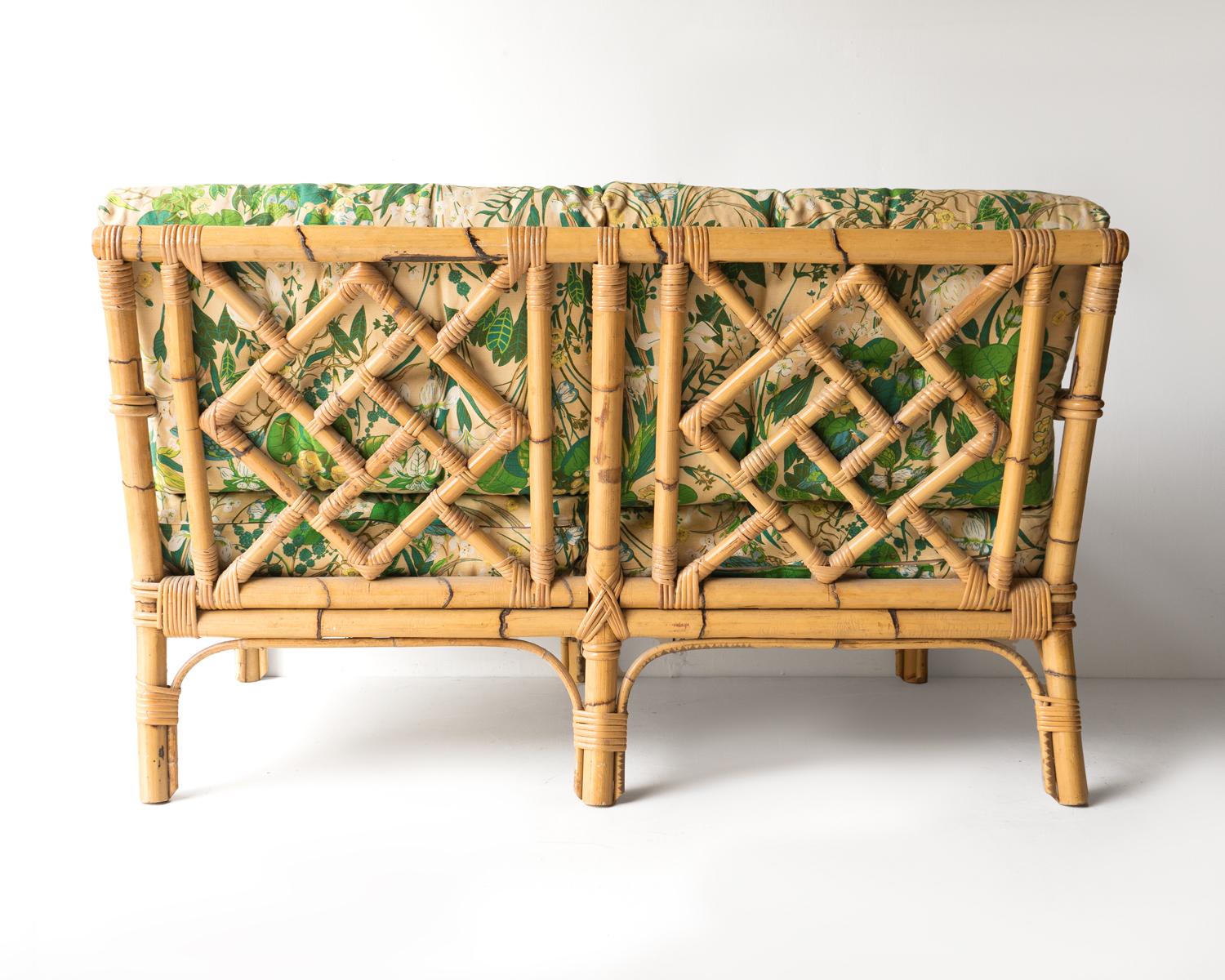 Cotton Vintage Italian Floral Upholstered Bamboo And Rattan Sofa By Vivai Del Sud 1970s