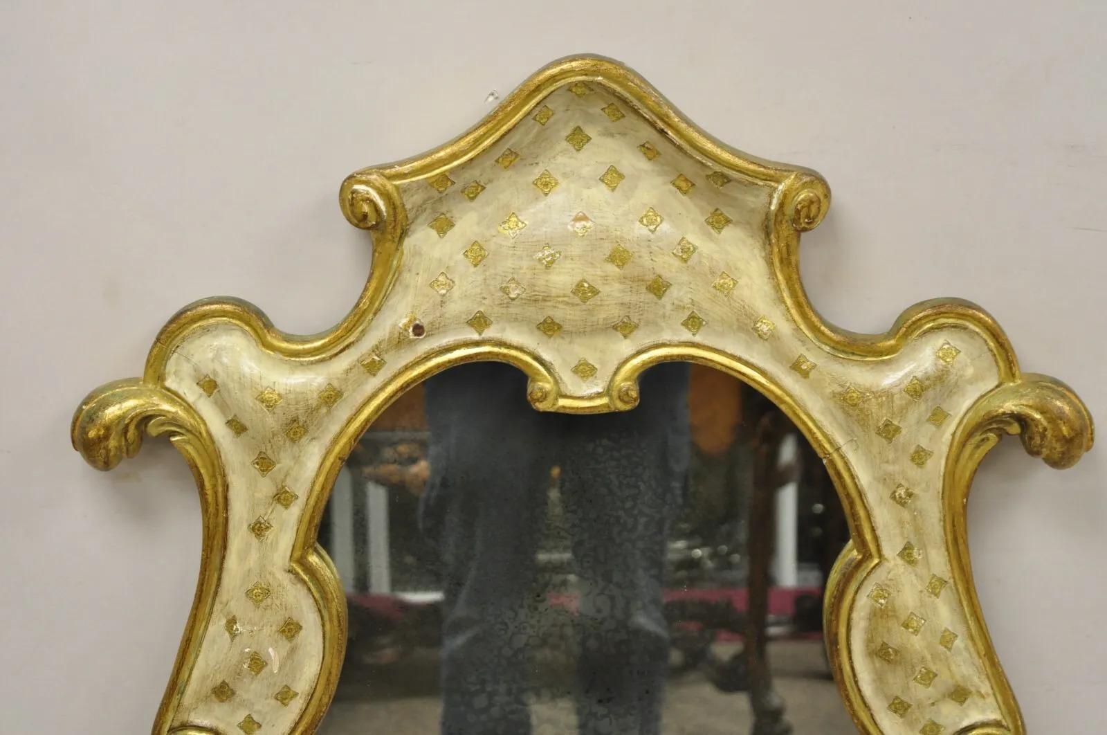 Hollywood Regency Vintage Italian Florentine Carved Sculpted Giltwood Cream and Gold Wall Mirror For Sale
