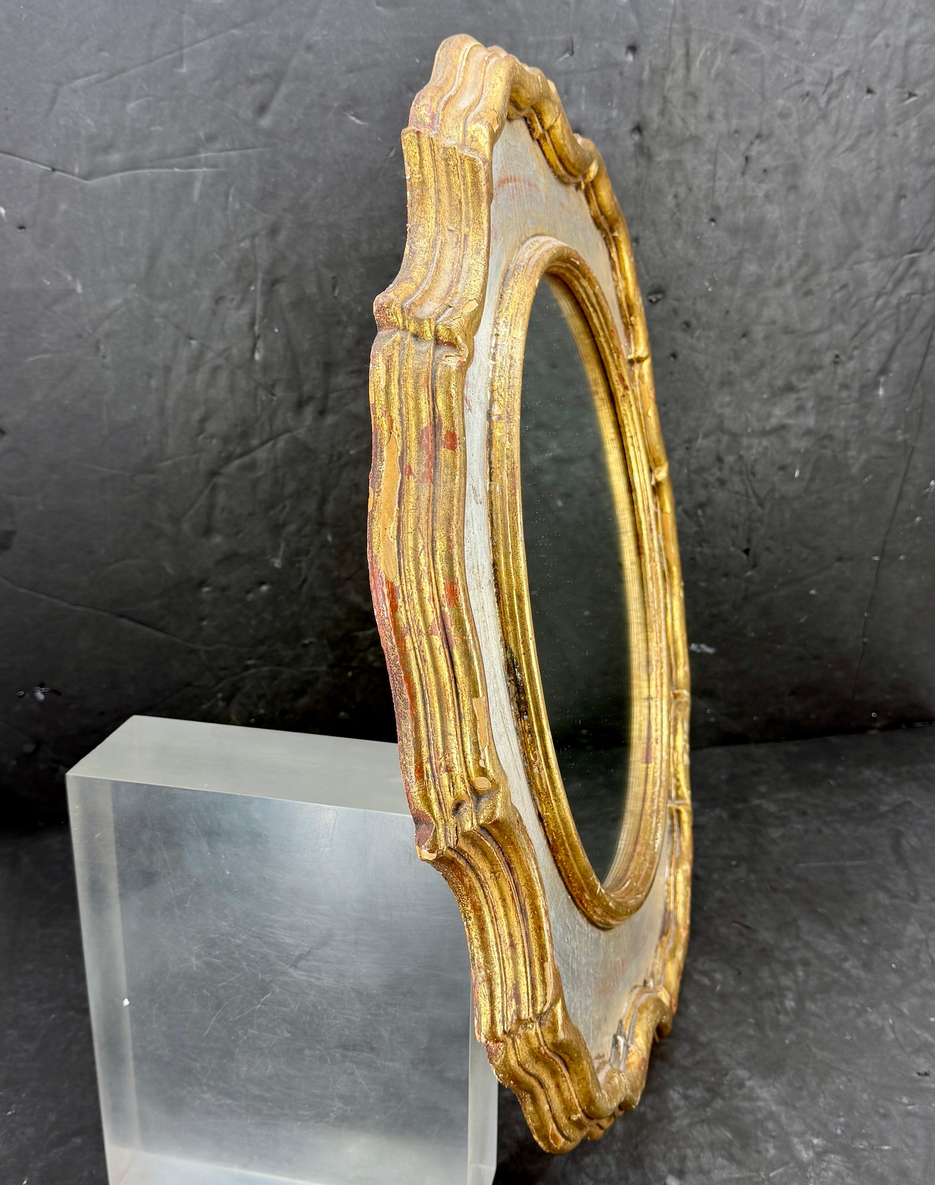 Mid-Century moderno Specchio ovale d'epoca Florentine in oro e argento dorato in vendita