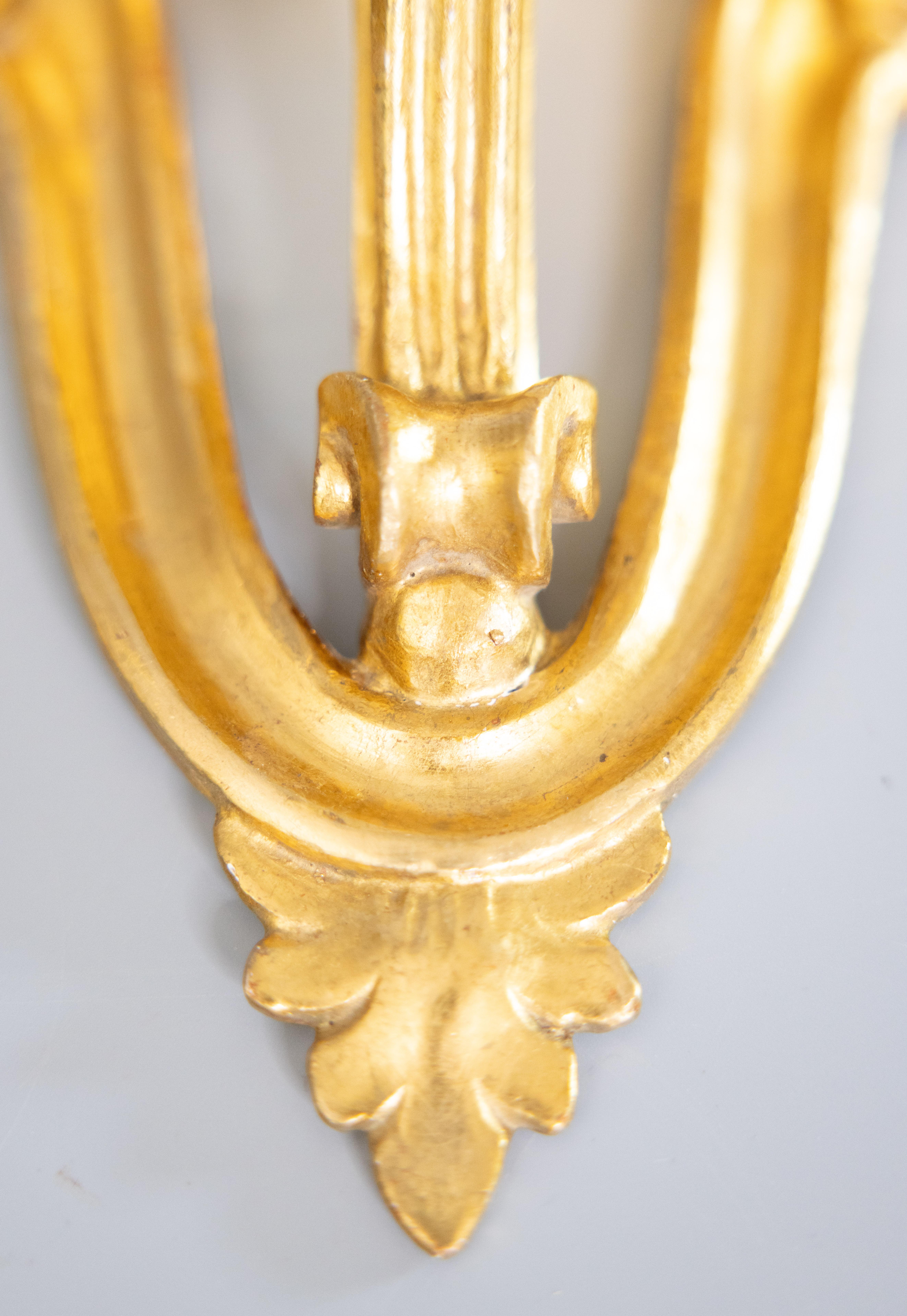 Paar italienische Florentiner Wandregale im neoklassischen Stil aus Giltwood, um 1950 im Angebot 2