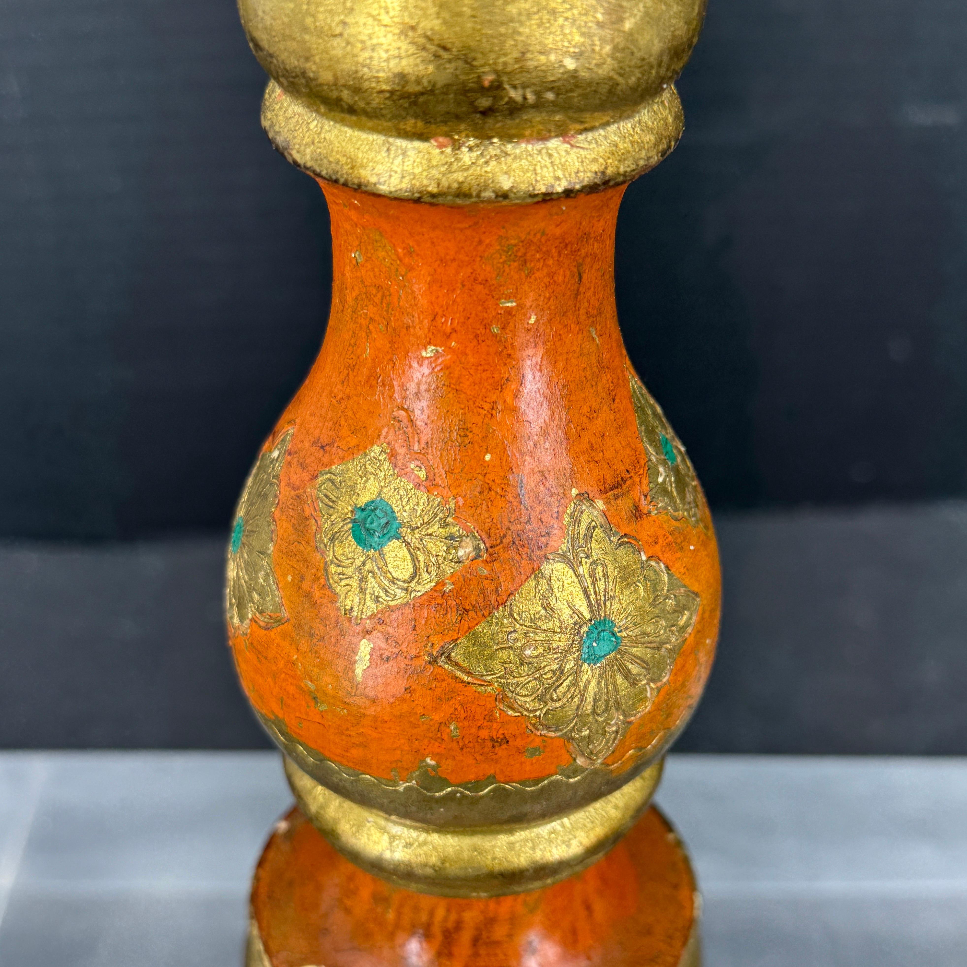 Vintage Italian Florentine Paint Gilt Wood Pepper Mill Shaker In Good Condition In Haddonfield, NJ