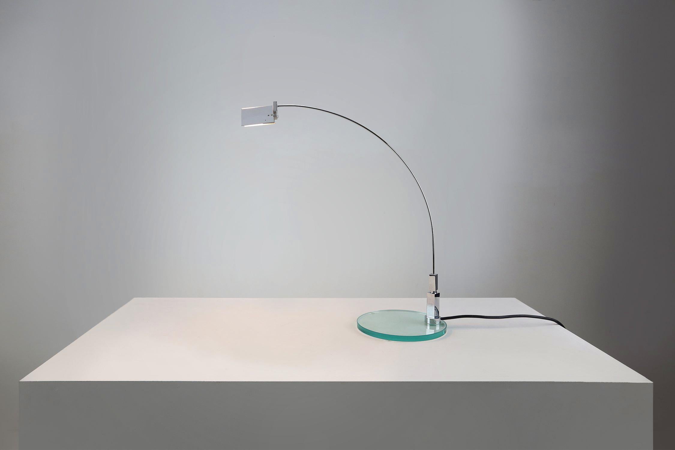 Italienische Fontana Arte Falena-Tischlampe von Alvaro Siza, Vintage im Angebot 8