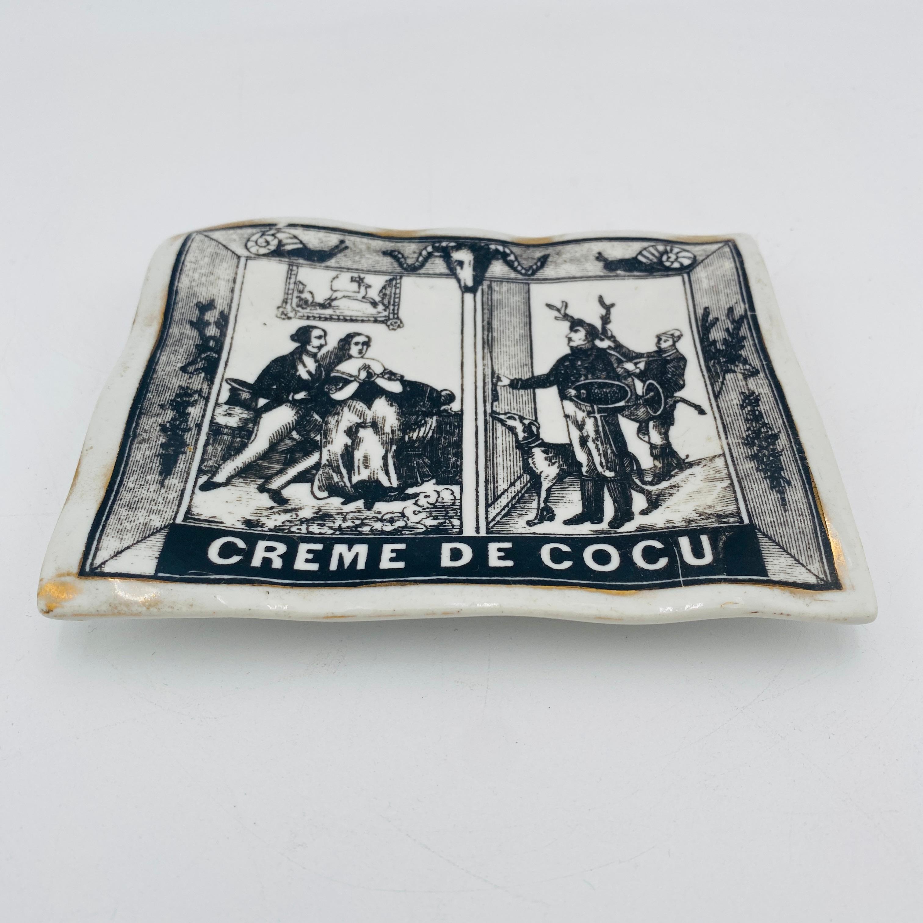 Plat italien Fornasetti Milano Creme de Cocu en porcelaine des années 1960 en vente 4