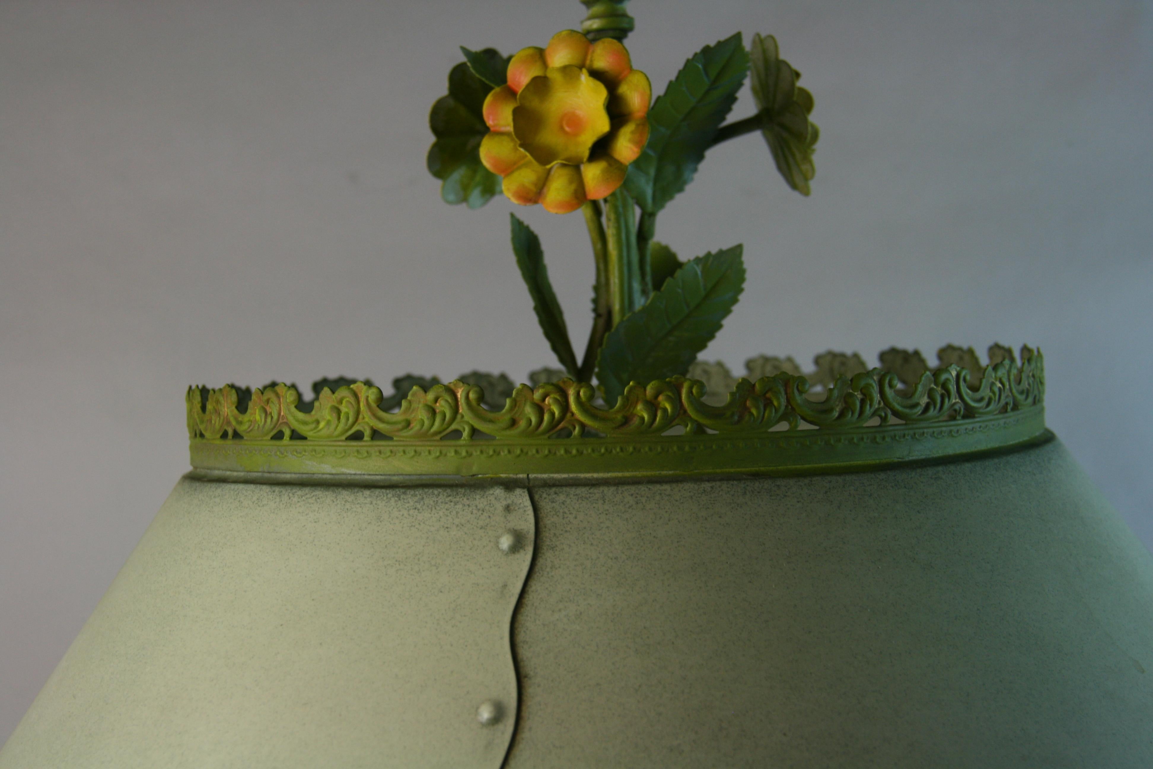 Vintage Italian Four Light Tole flowers and leaves Chandelier with Tole Shade For Sale 10