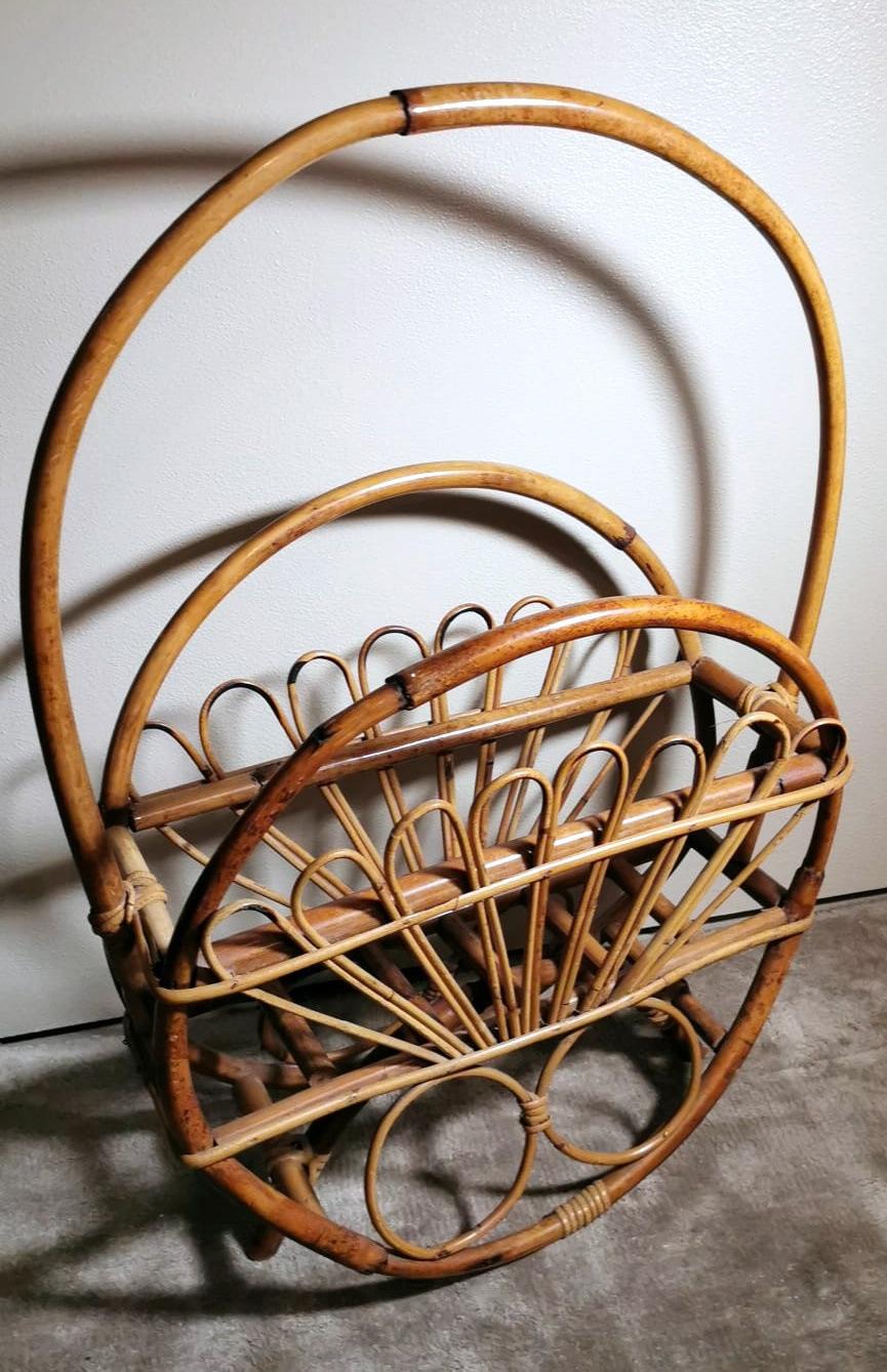Vintage Italian Franco Albini Style Magazine Rack in Bamboo and Rattan In Good Condition For Sale In Prato, Tuscany
