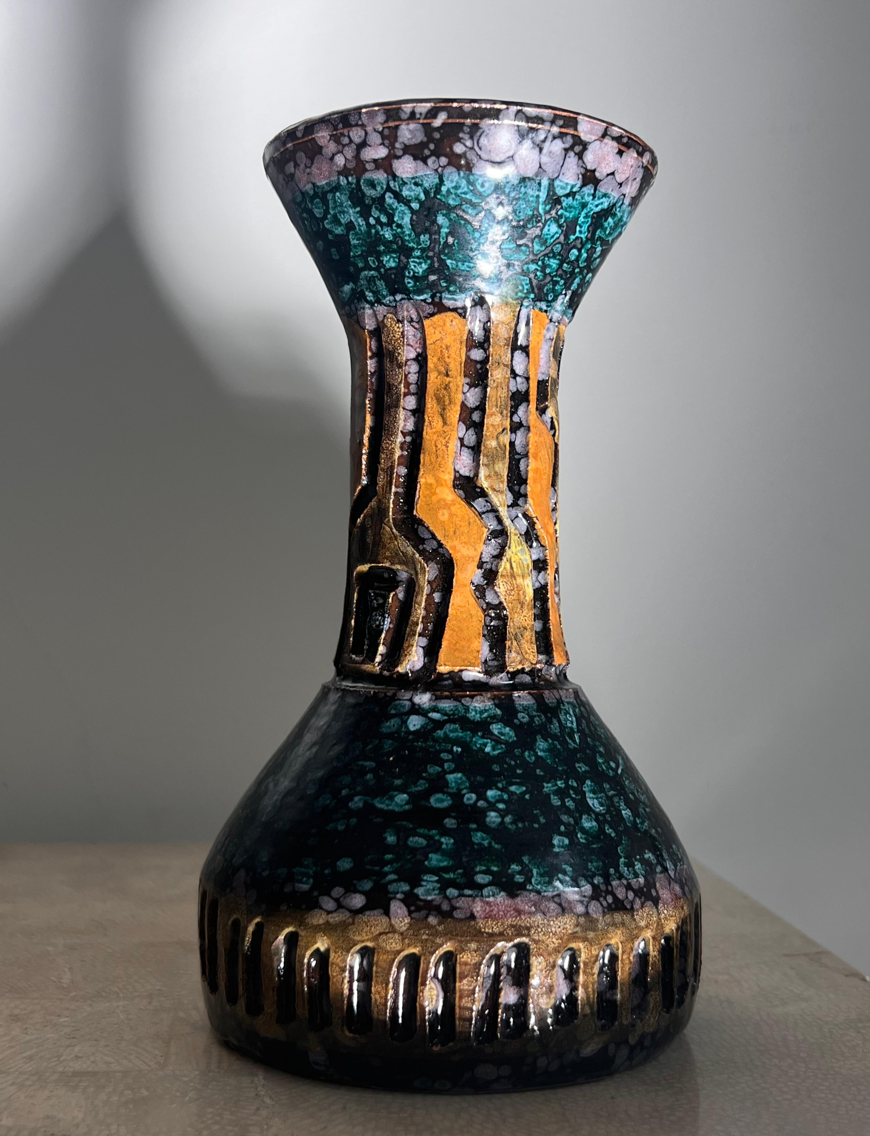 Hand-Crafted Vintage Italian Gambone style ceramic textured vase, mid 20th century  For Sale