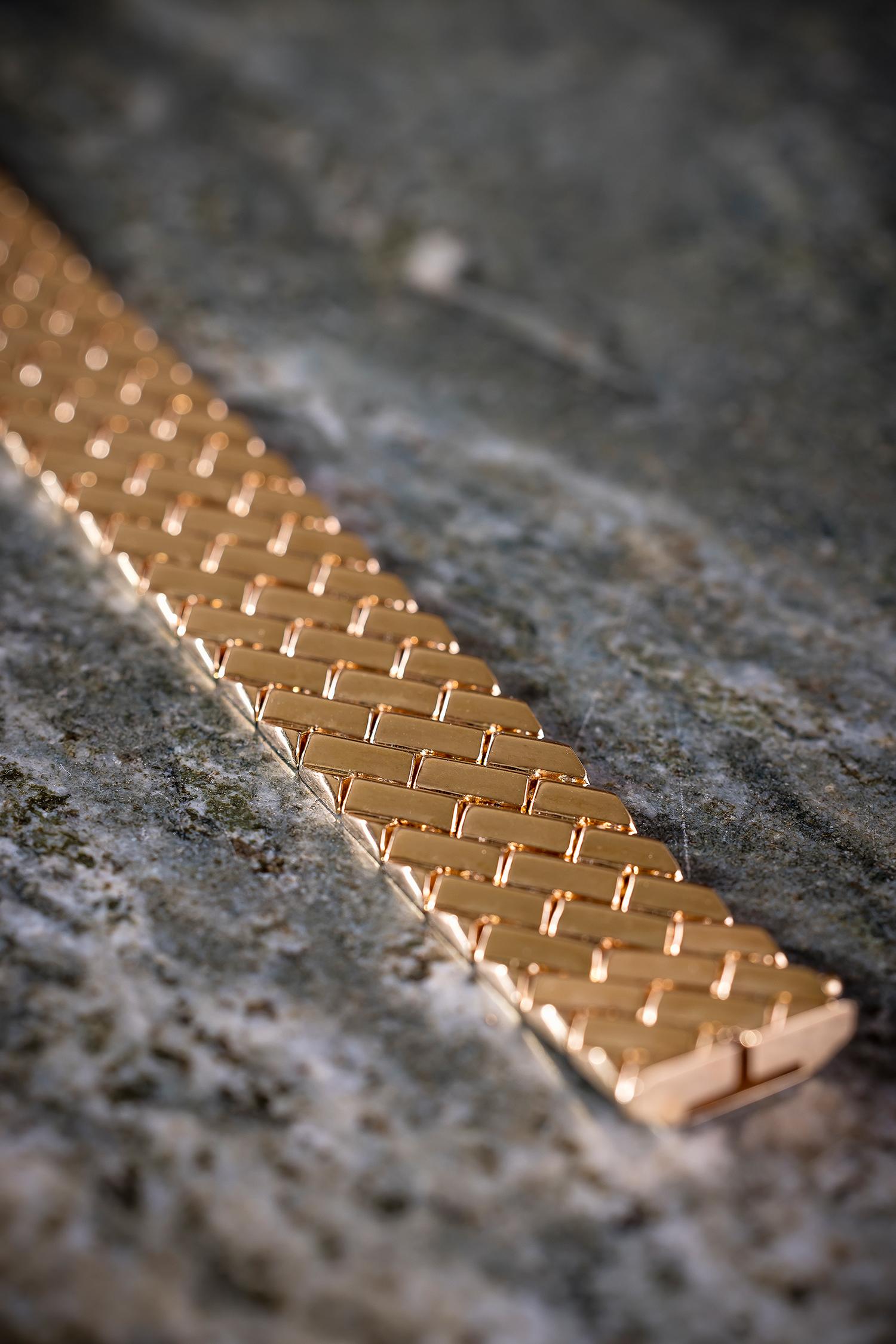 Bracelet italien vintage géométrique en or jaune en vente 2