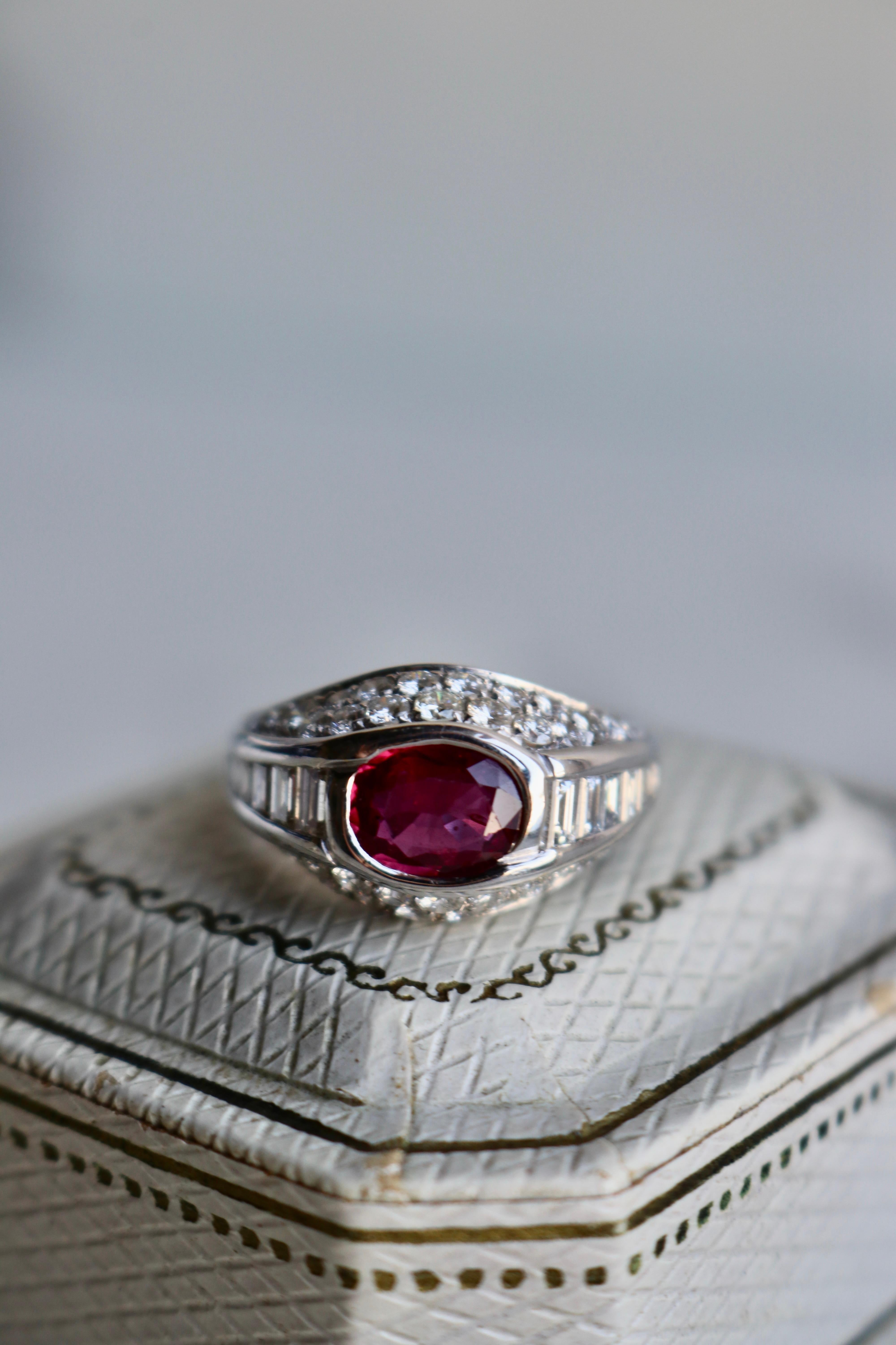 Vintage Italienisch GIA Thai No Heat Rubin 18k Weißgold Ring 1