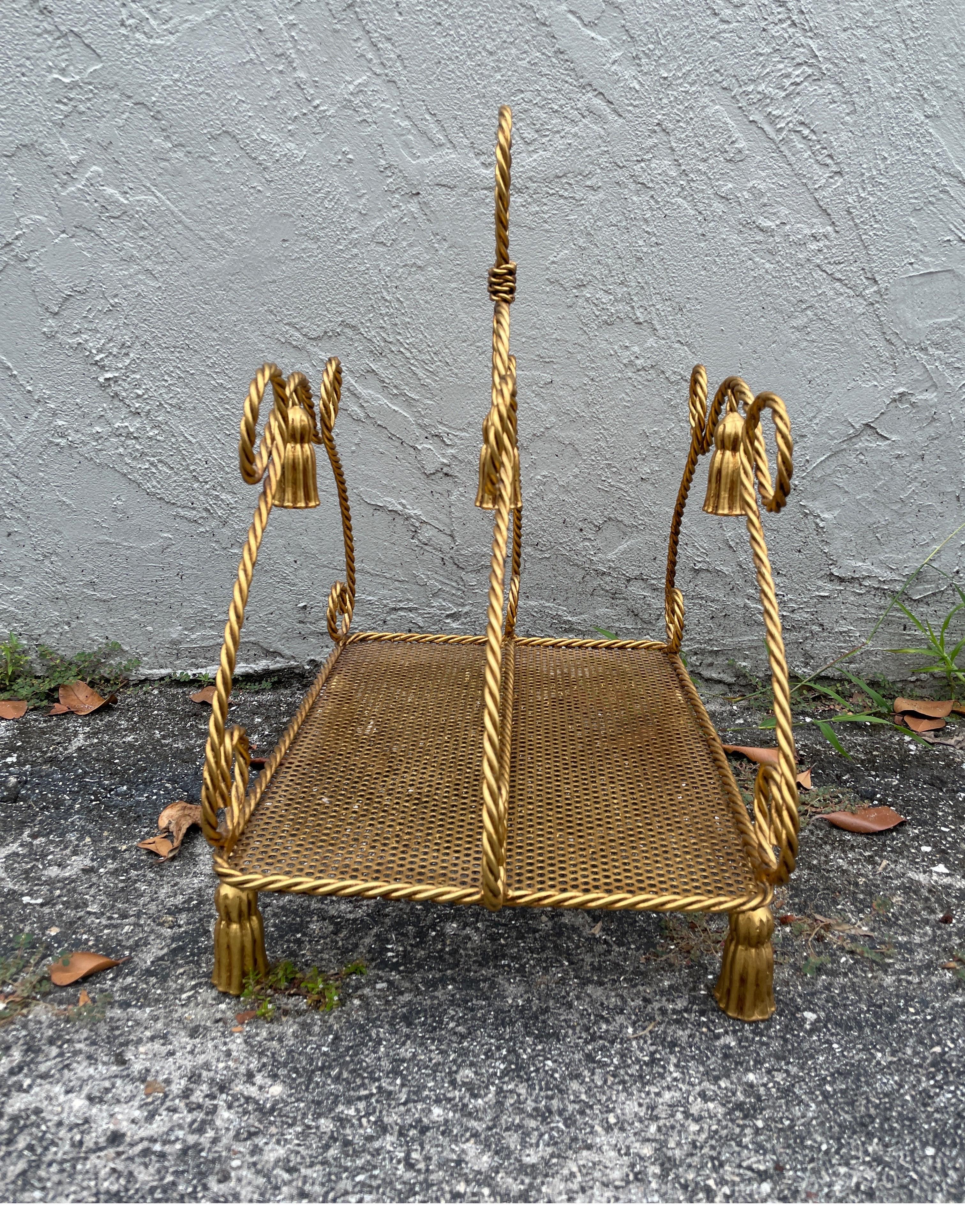 Vintage Italian Gilded Rope & Tassel Magazine Rack In Good Condition In West Palm Beach, FL