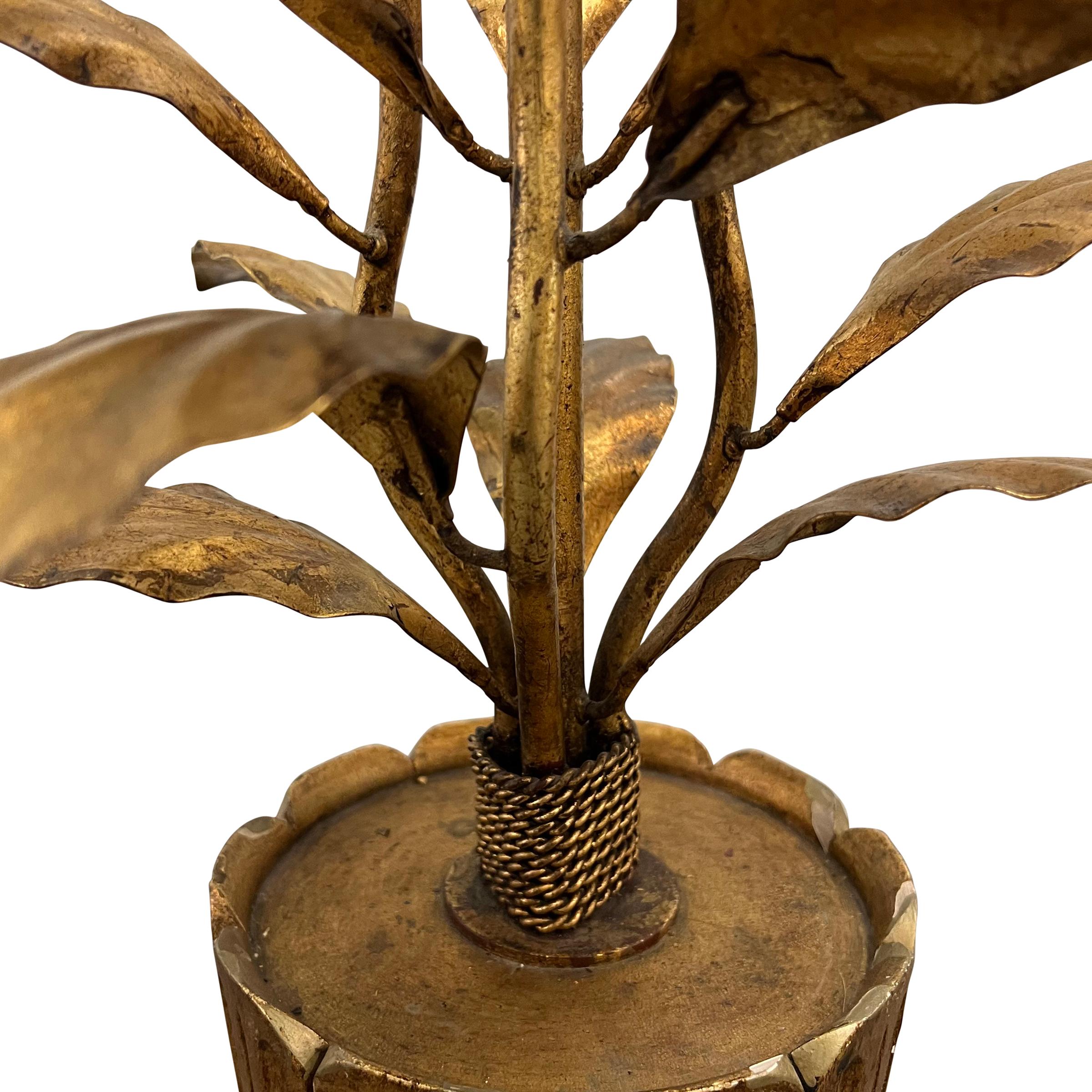 Vintage Italian Gilt Hydrangea Table Lamp For Sale 6