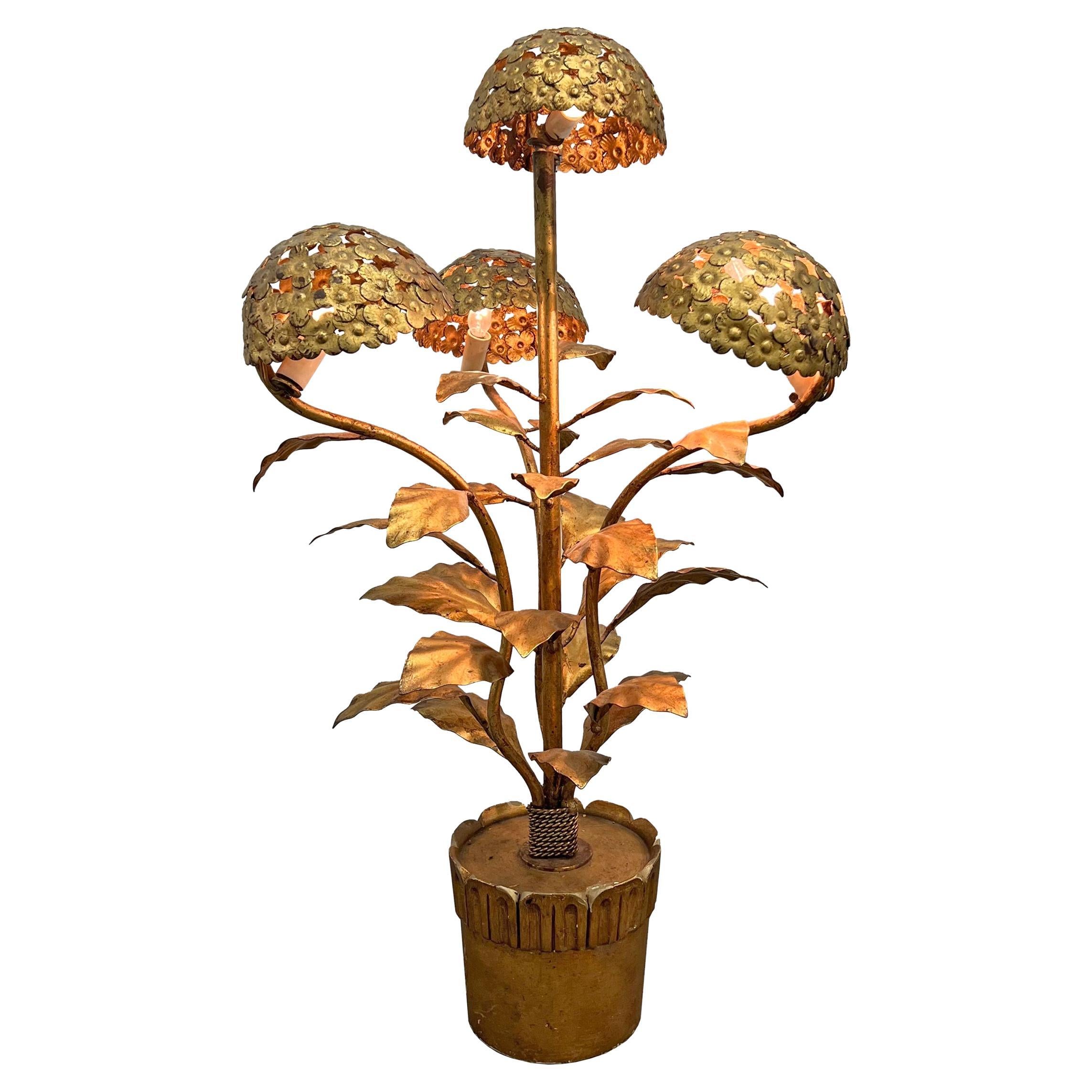 Vintage Italian Gilt Hydrangea Table Lamp For Sale