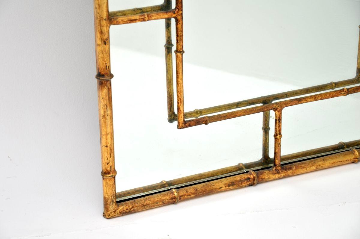 Doré Miroir italien vintage en métal doré en vente