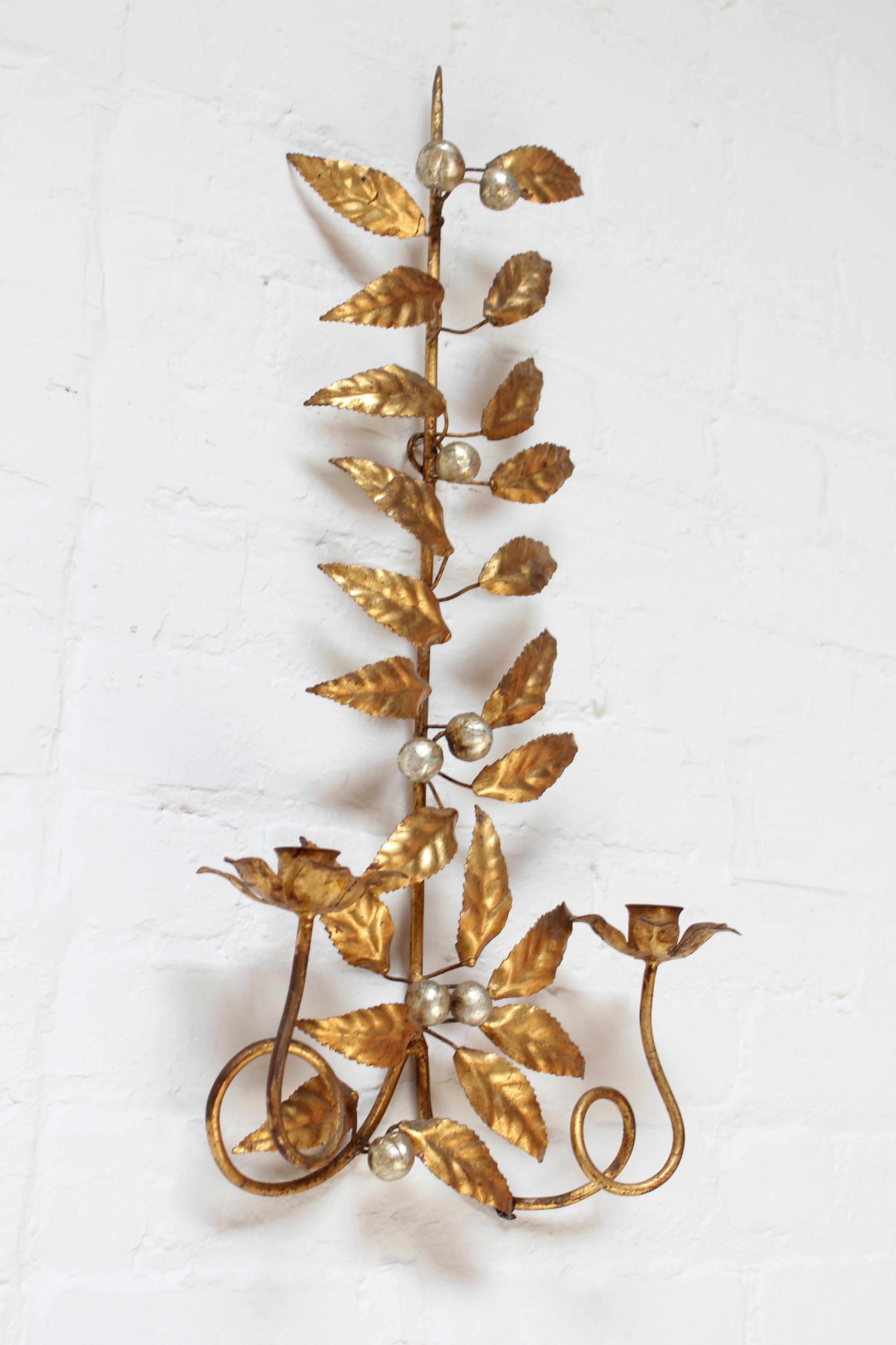 Mid-Century Modern Applique / Bougeoir Florentine en métal doré d'origine italienne en vente