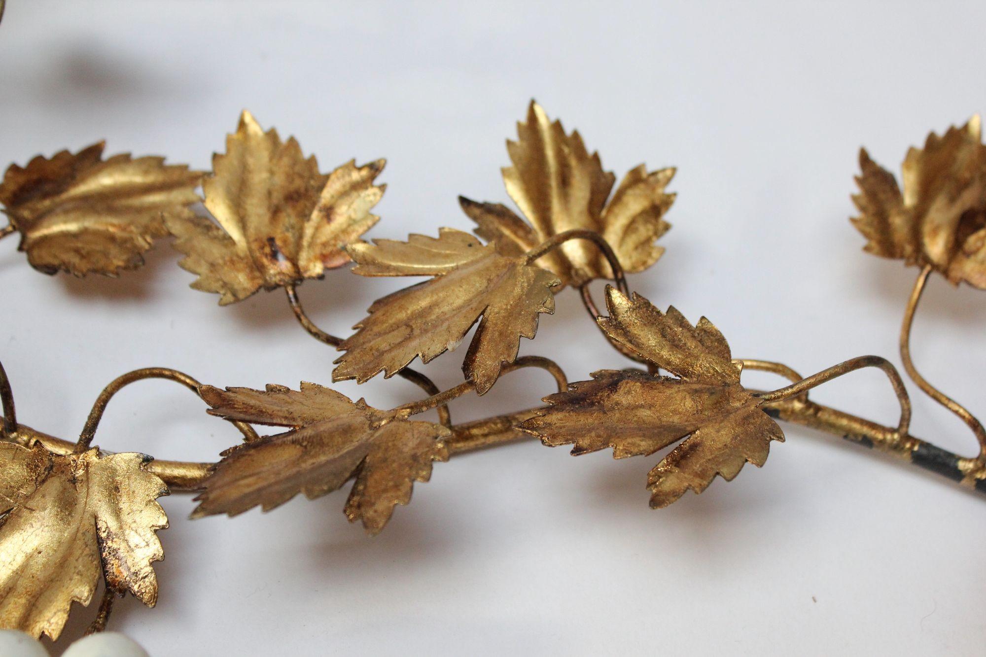 Vintage Italian Gilt Tole Grapeleaf Wall Sconces / Candelabrum For Sale 3