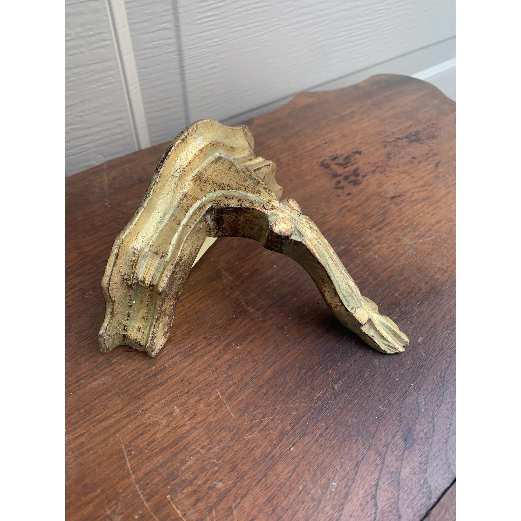 Vintage Italienisch Giltwood Wandleuchter Regal im Zustand „Gut“ im Angebot in Elkhart, IN