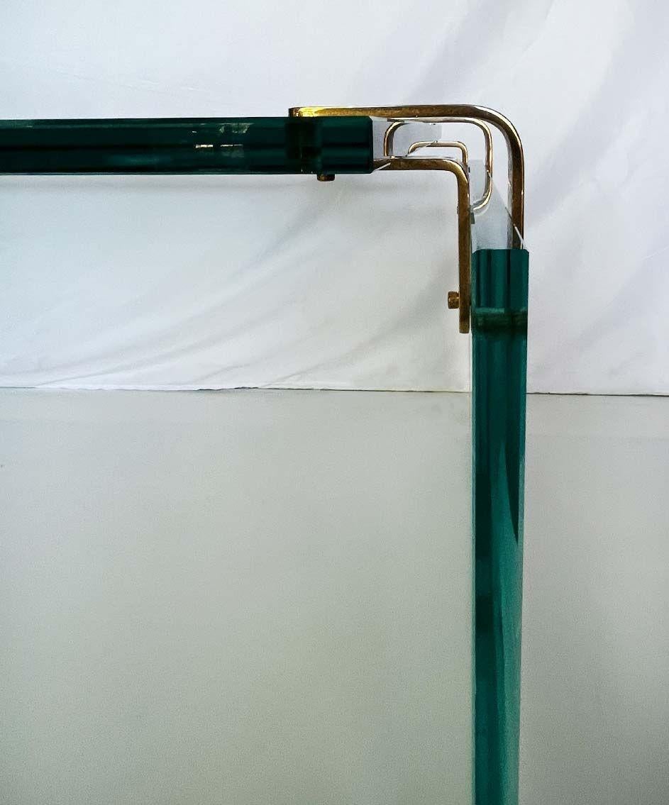 Mesa de centro Vintage Italian Glass al estilo de Fontana Arte, c. 1960 en Bueno estado para la venta en Los Angeles, CA