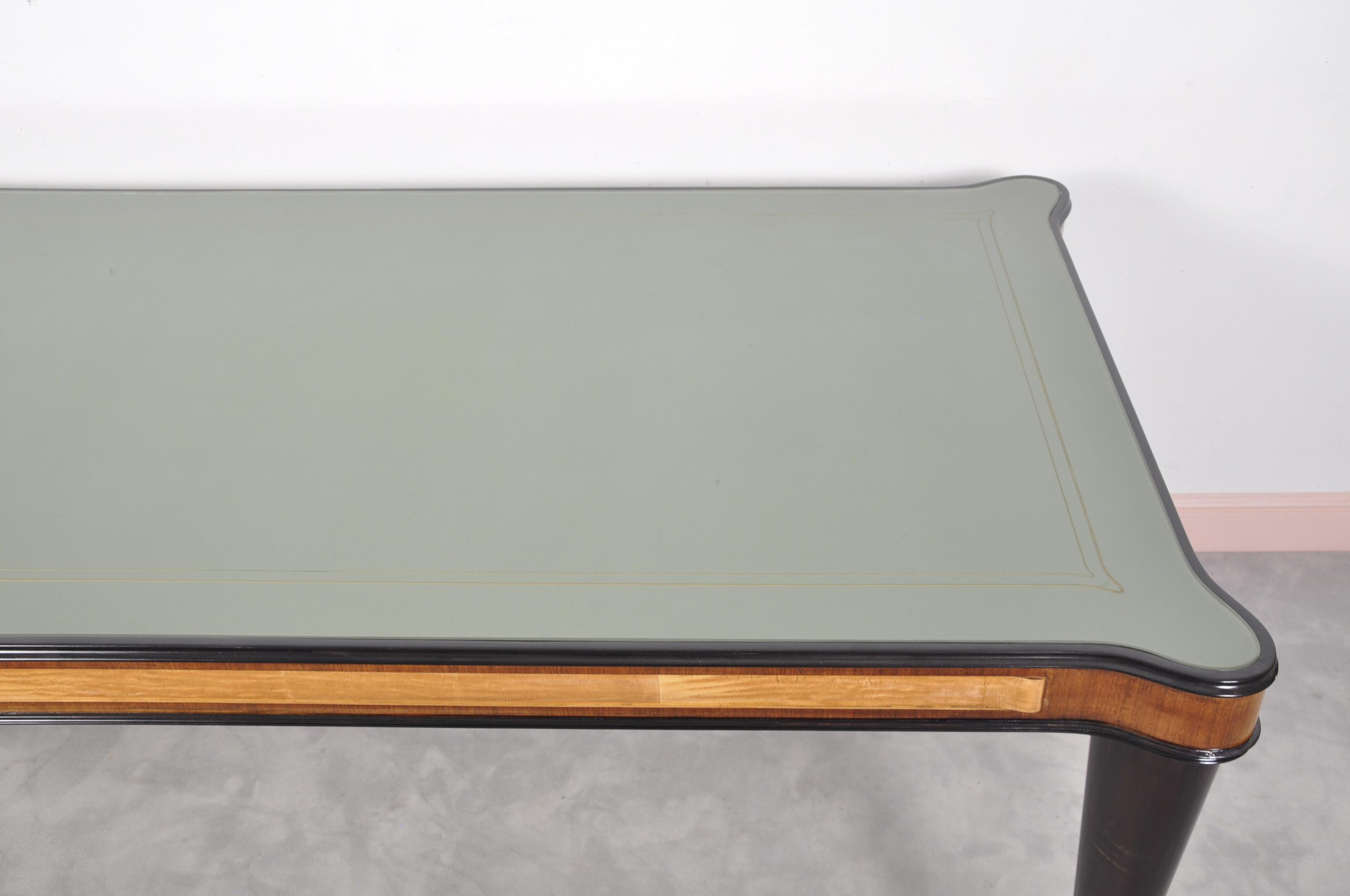 Vintage Italian Glass Dining Table by Paolo Buffa For Sale 3