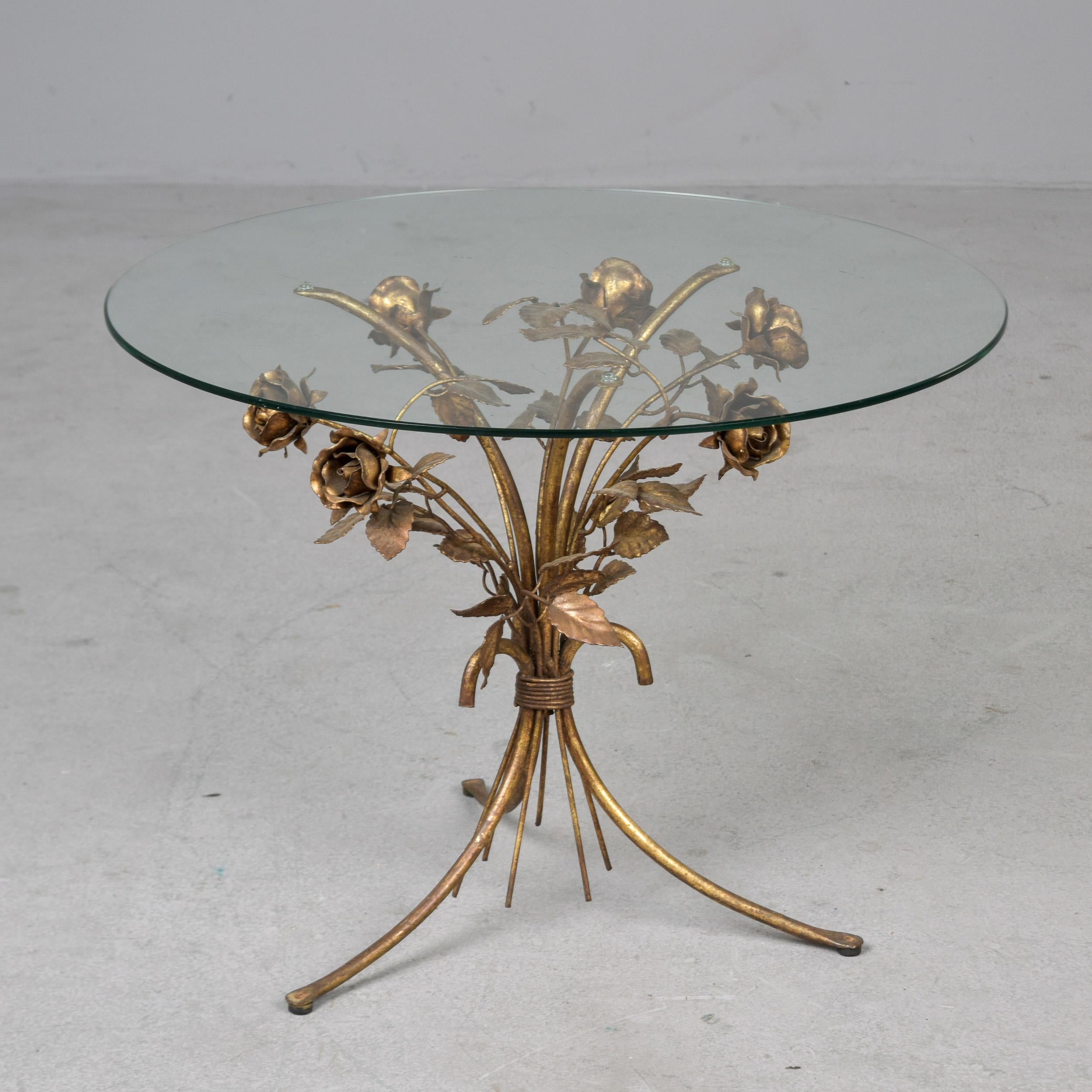 Vintage Italian Glass Top Round Side Table with Gilt Metal Roses Base en vente 3