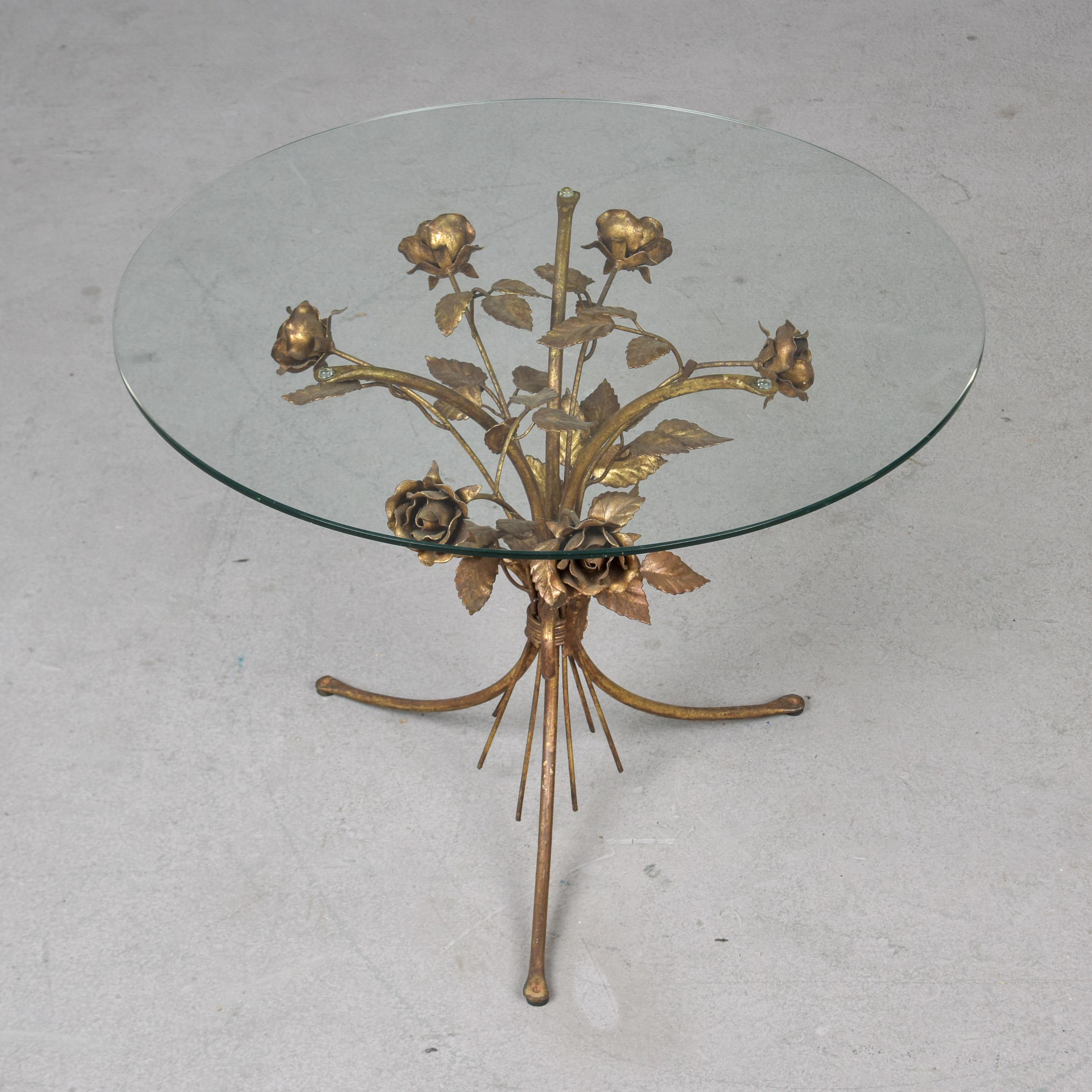 italien Vintage Italian Glass Top Round Side Table with Gilt Metal Roses Base en vente
