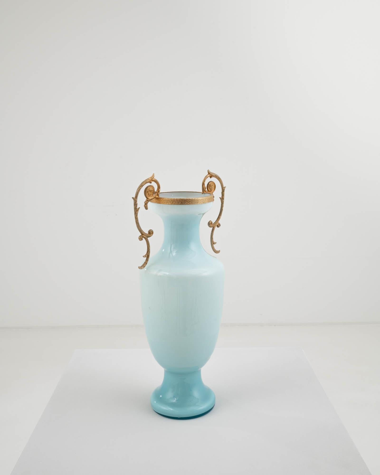 20th Century Vintage Italian Glass Vase For Sale
