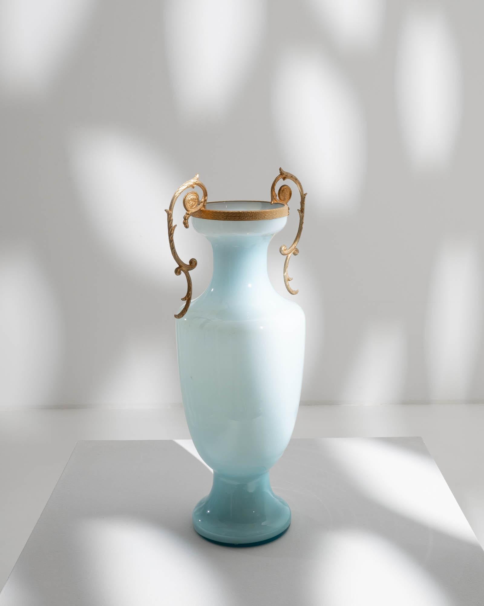 Vintage Italian Glass Vase For Sale 1