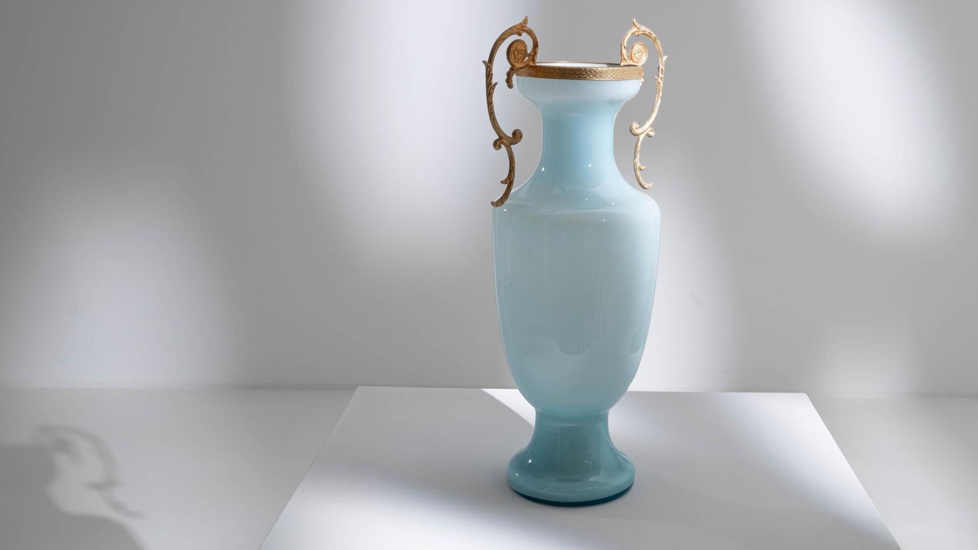 Vintage Italian Glass Vase For Sale 2