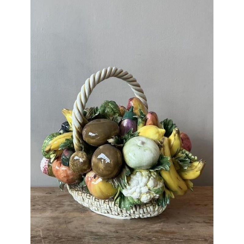 Cesto di frutta in ceramica smaltata vintage italiano In condizioni buone in vendita a West Palm Beach, FL