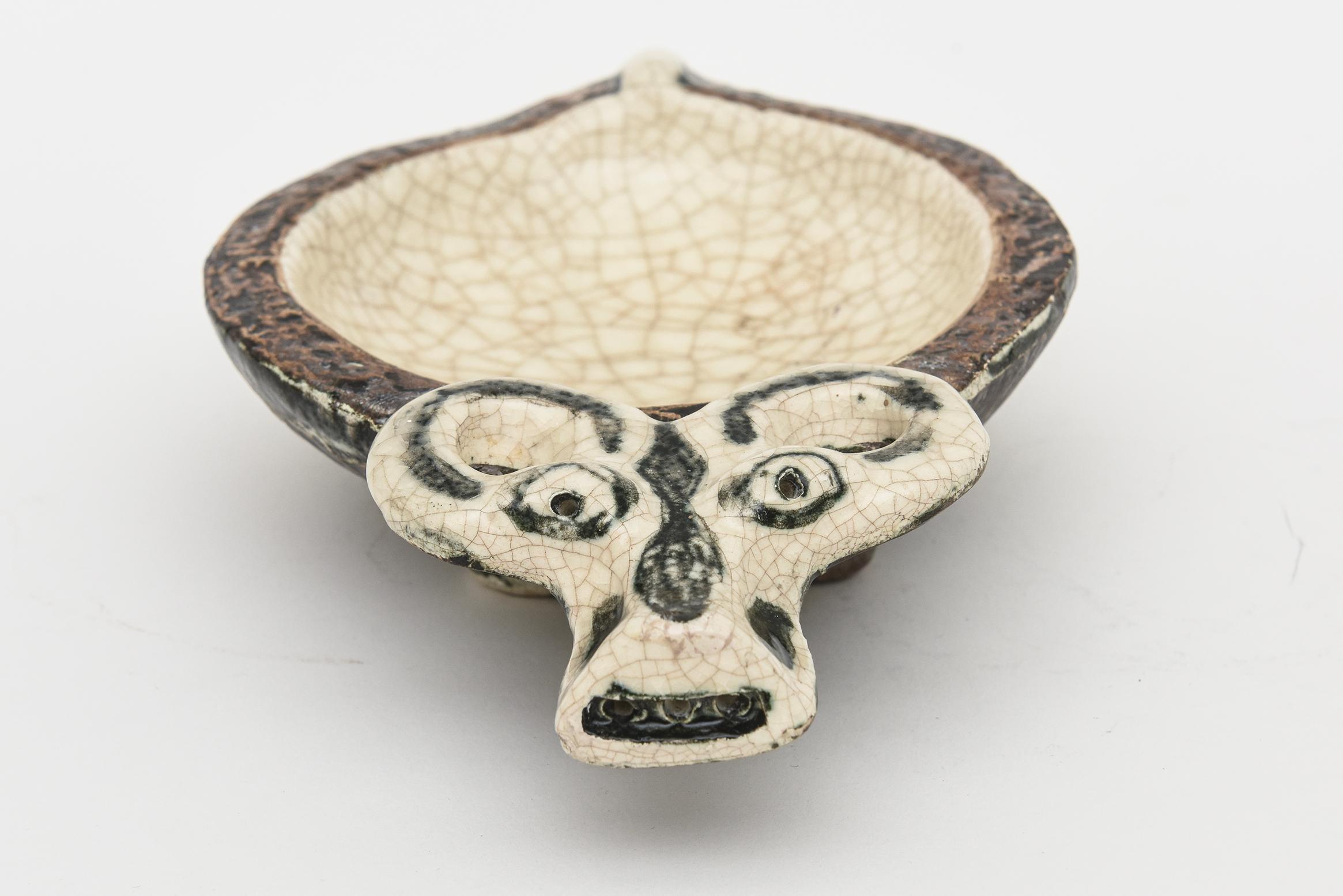 Vintage Italienisch glasierte Keramik Gambone Stil Rams Schüssel Schwarz, Braun, Tan  (Moderne der Mitte des Jahrhunderts) im Angebot