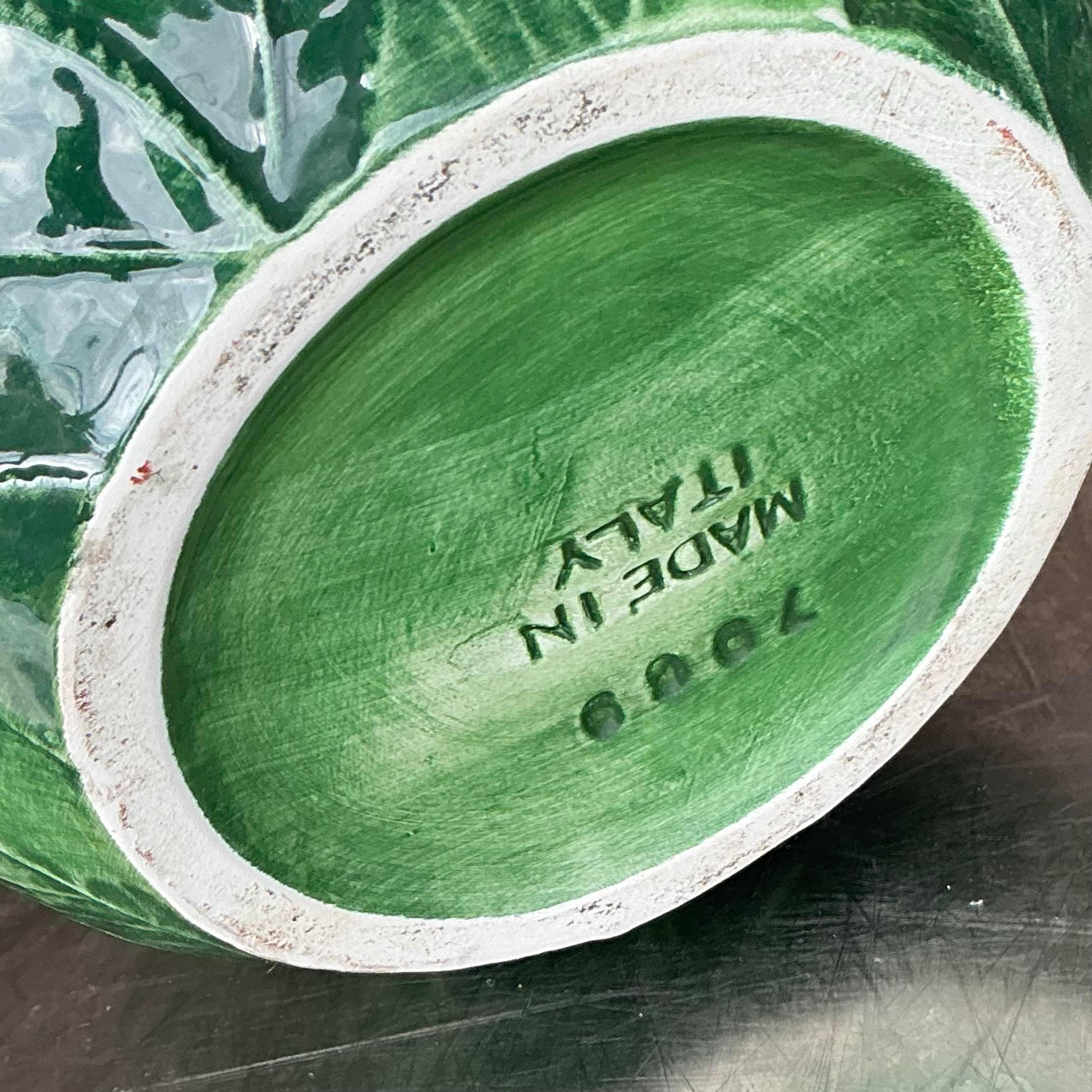 Italienischer glasierter blattförmiger Vintage-Krug aus Keramik 2