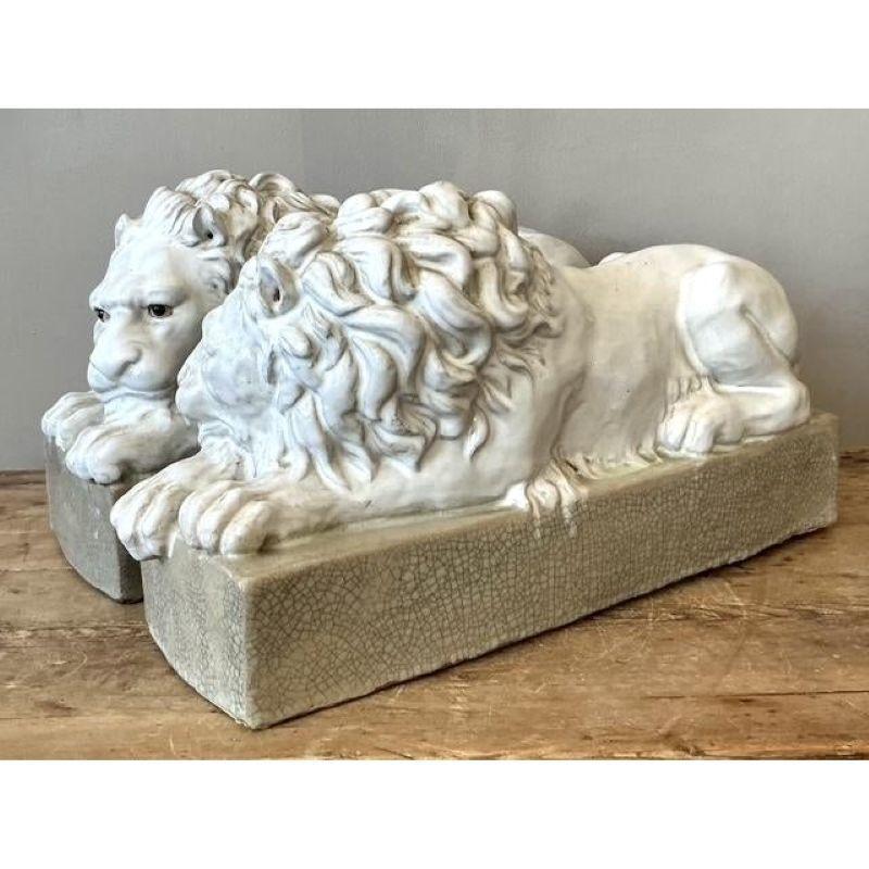 Paire de Lions en céramique émaillée italienne d'époque en vente 4