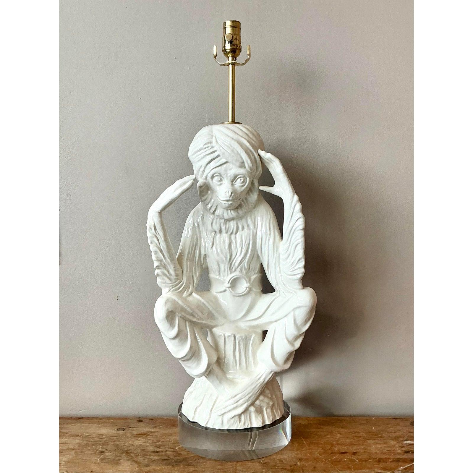 Hollywood Regency Vintage Italian Monkey Lamp en céramique émaillée en vente