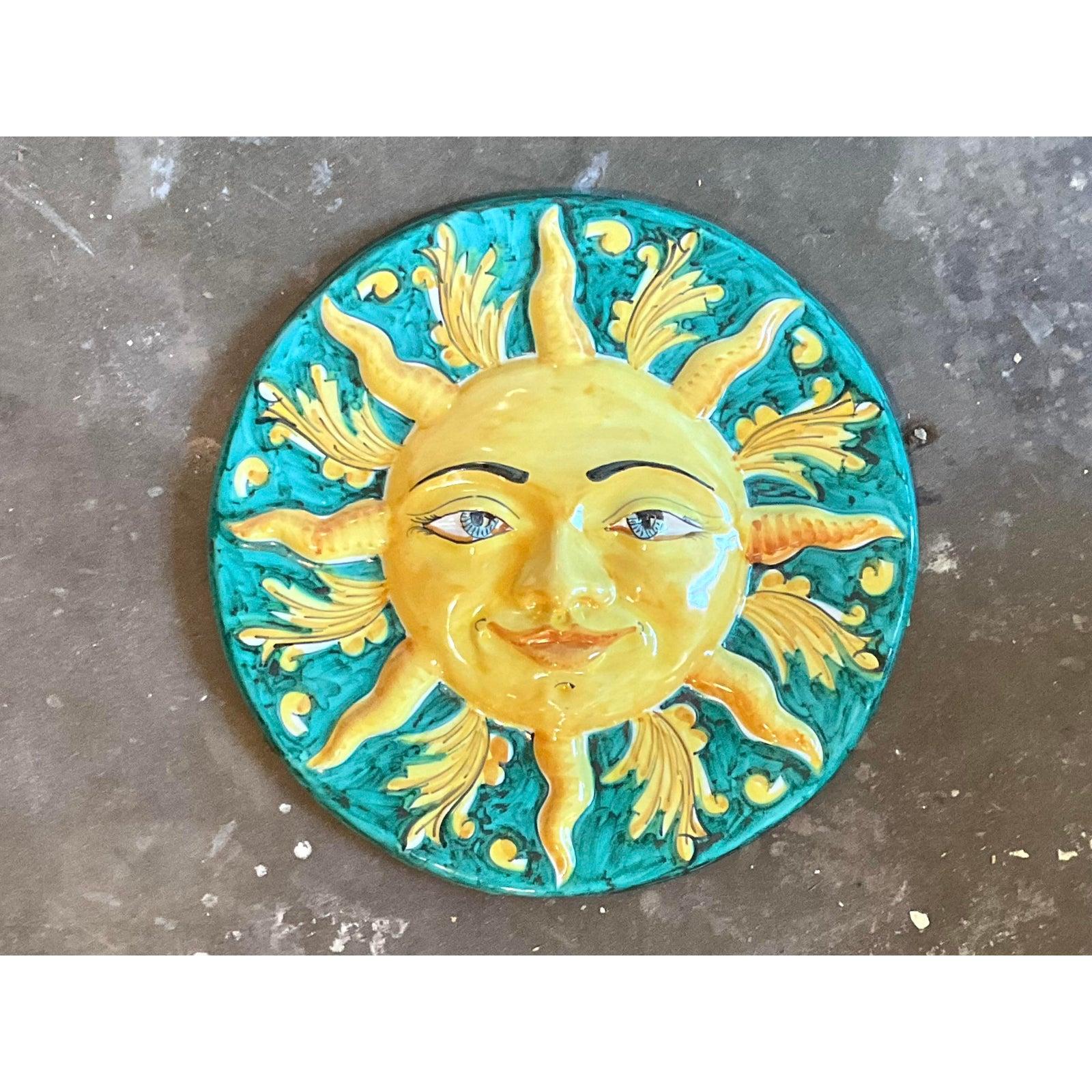 Vintage Italienische glasierte keramische Sonne Plaque (Volkskunst) im Angebot