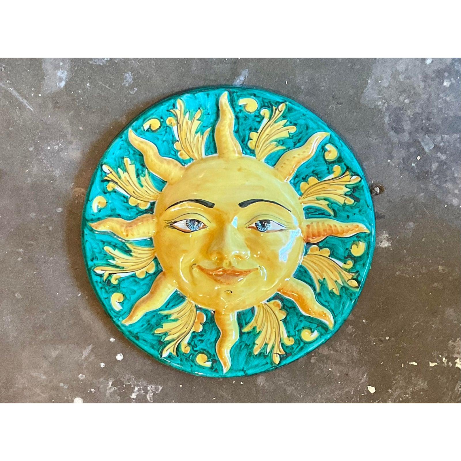Vintage Italienische glasierte keramische Sonne Plaque im Angebot 1