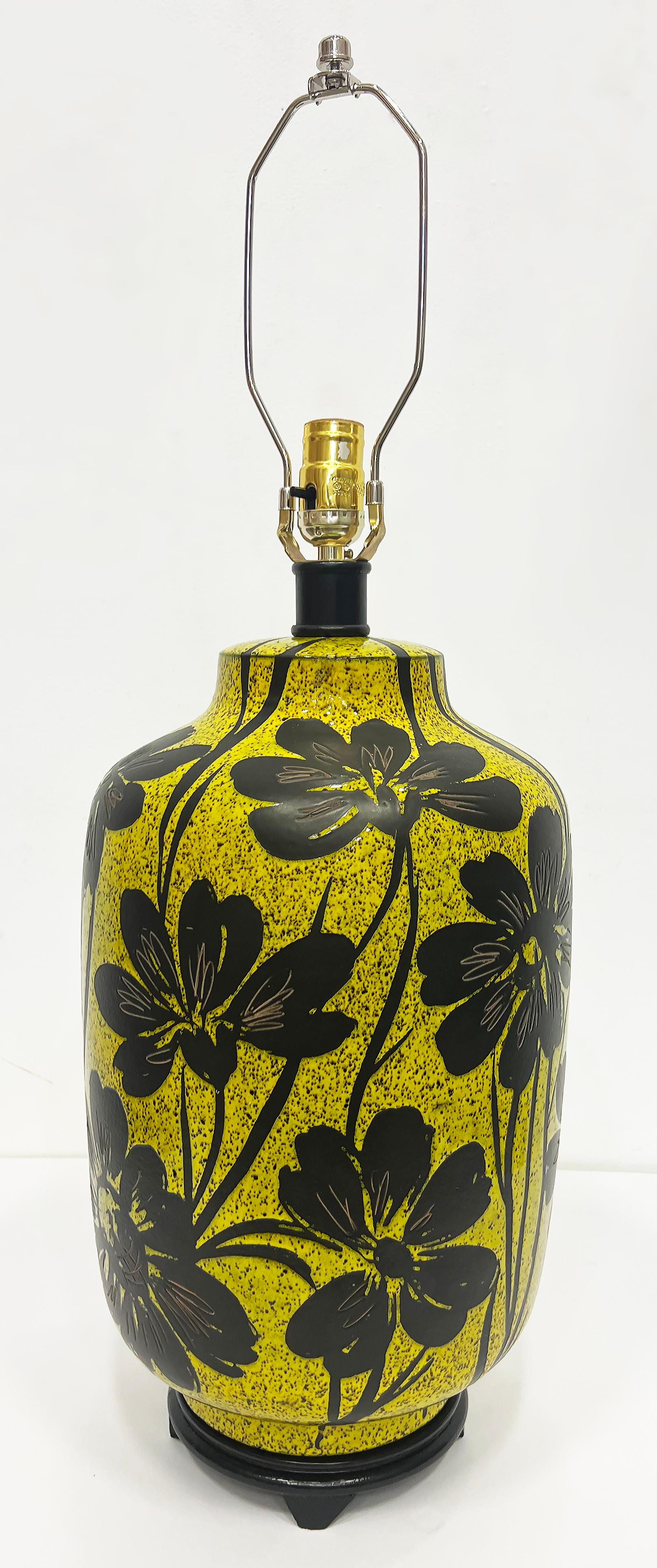 Carved Vintage Italian Glazed Ceramic Table Lamp, Hand-Painted Flowers, Oriental Base For Sale