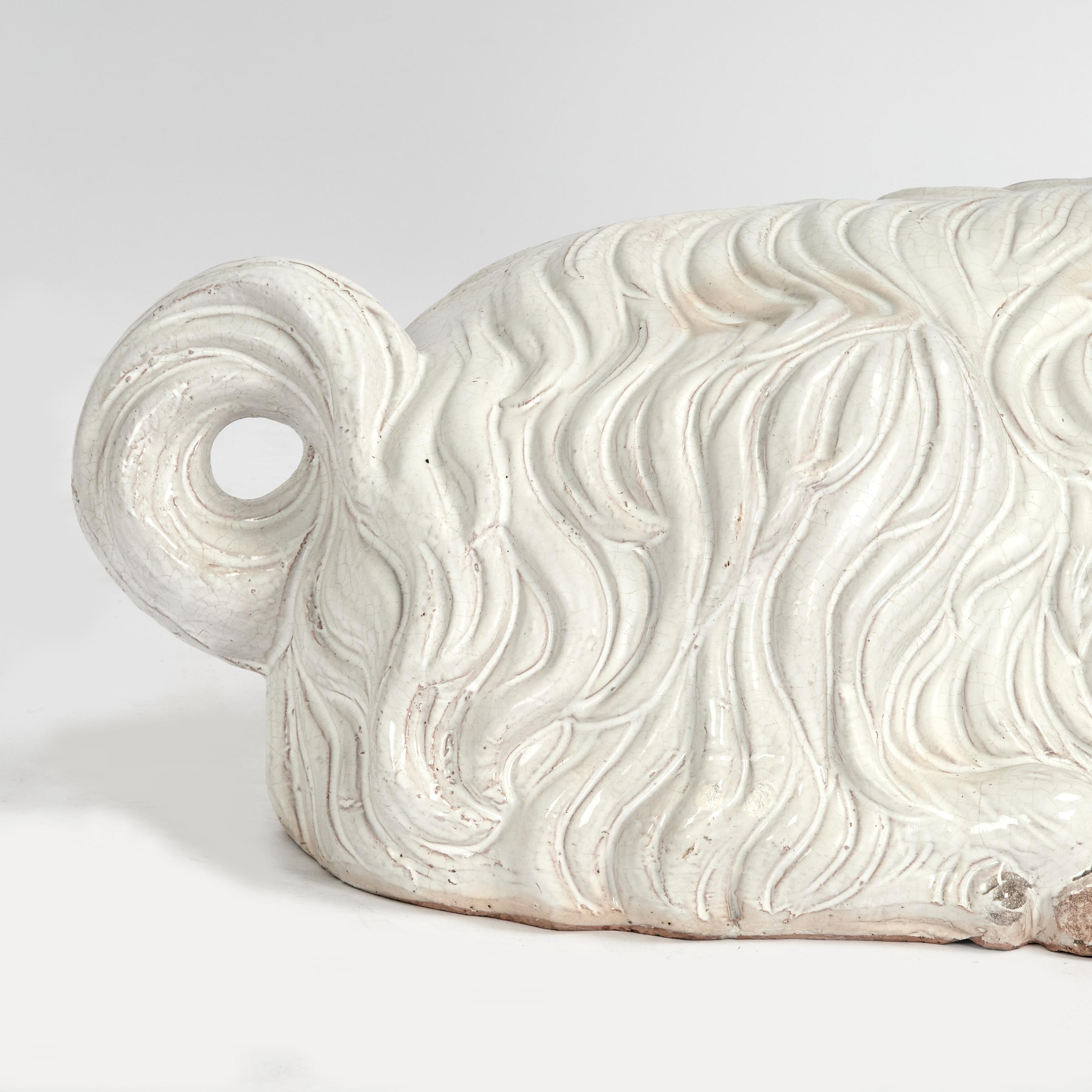 Smaltato Scultura di ariete in terracotta smaltata italiana d'epoca in vendita