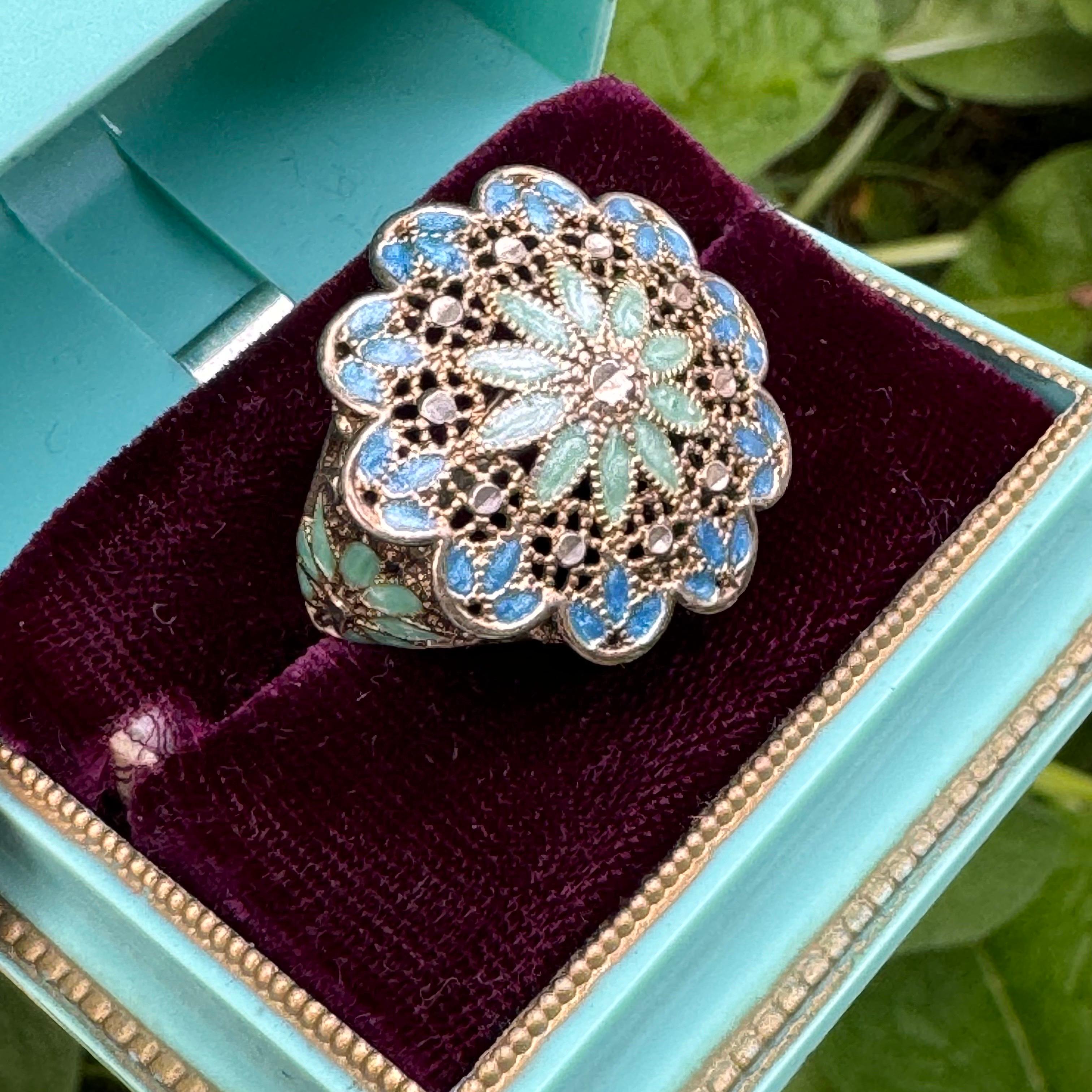 Vintage Italian Gold Gilded Silver Enamel Ring In Good Condition For Sale In Monroe Township, NJ