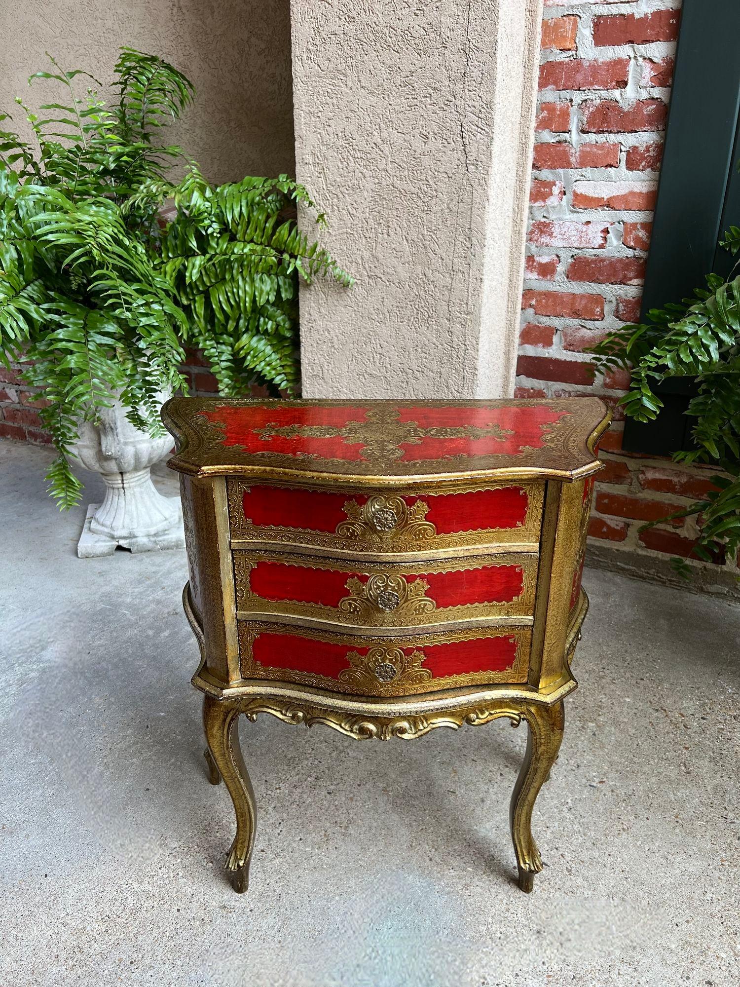 Vintage Italienisch Gold vergoldet Wood Chest End Tabelle Florentine RED Hollywood Regency im Angebot 7