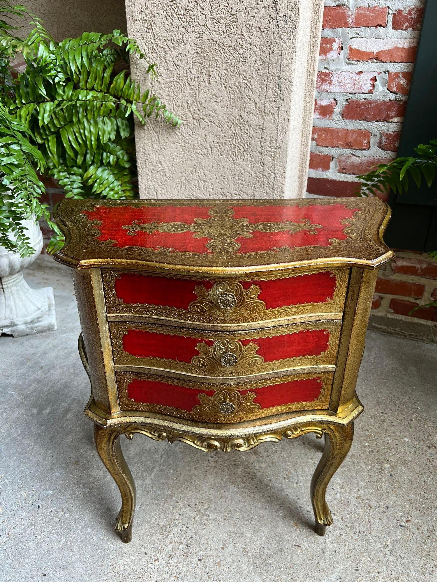 Vintage Italienisch Gold vergoldet Wood Chest End Tabelle Florentine RED Hollywood Regency im Angebot 9