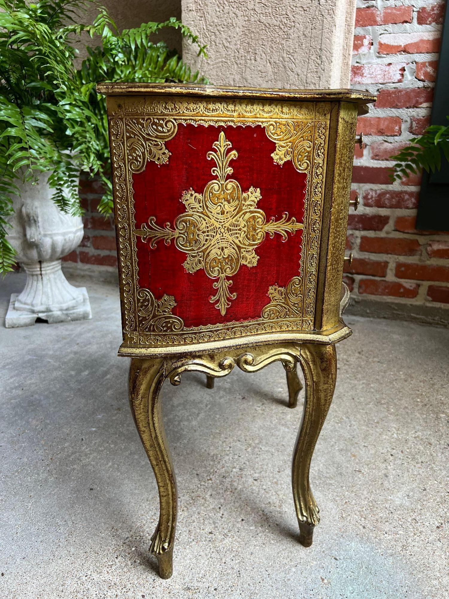 Vintage Italienisch Gold vergoldet Wood Chest End Tabelle Florentine RED Hollywood Regency im Angebot 12