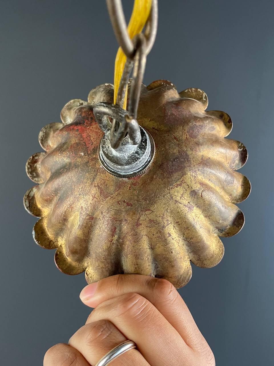 Vintage Italian Gold-Leafed Tole Chandelier With Porcelain Roses In Good Condition In Los Angeles, CA