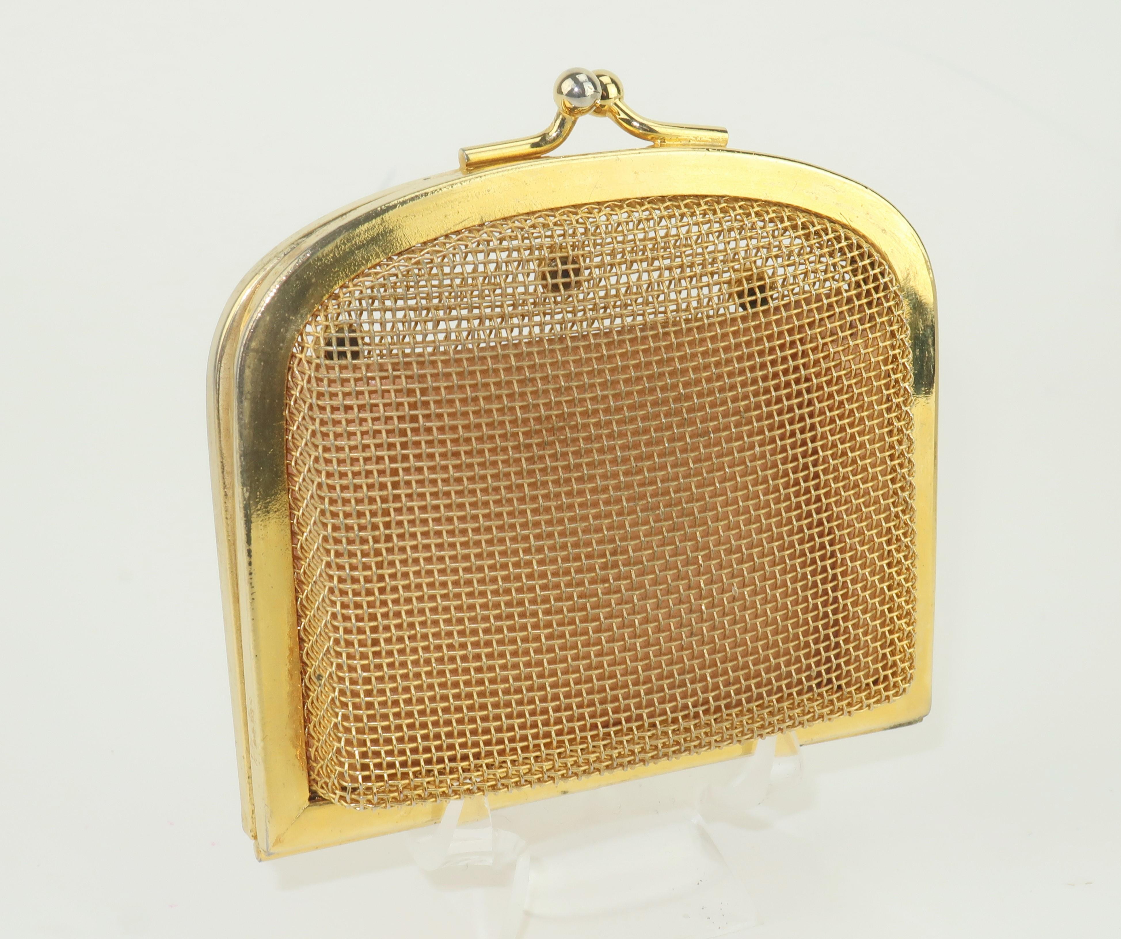 Vintage Italian Gold Mesh Change Purse With Rhinestones In Good Condition In Atlanta, GA